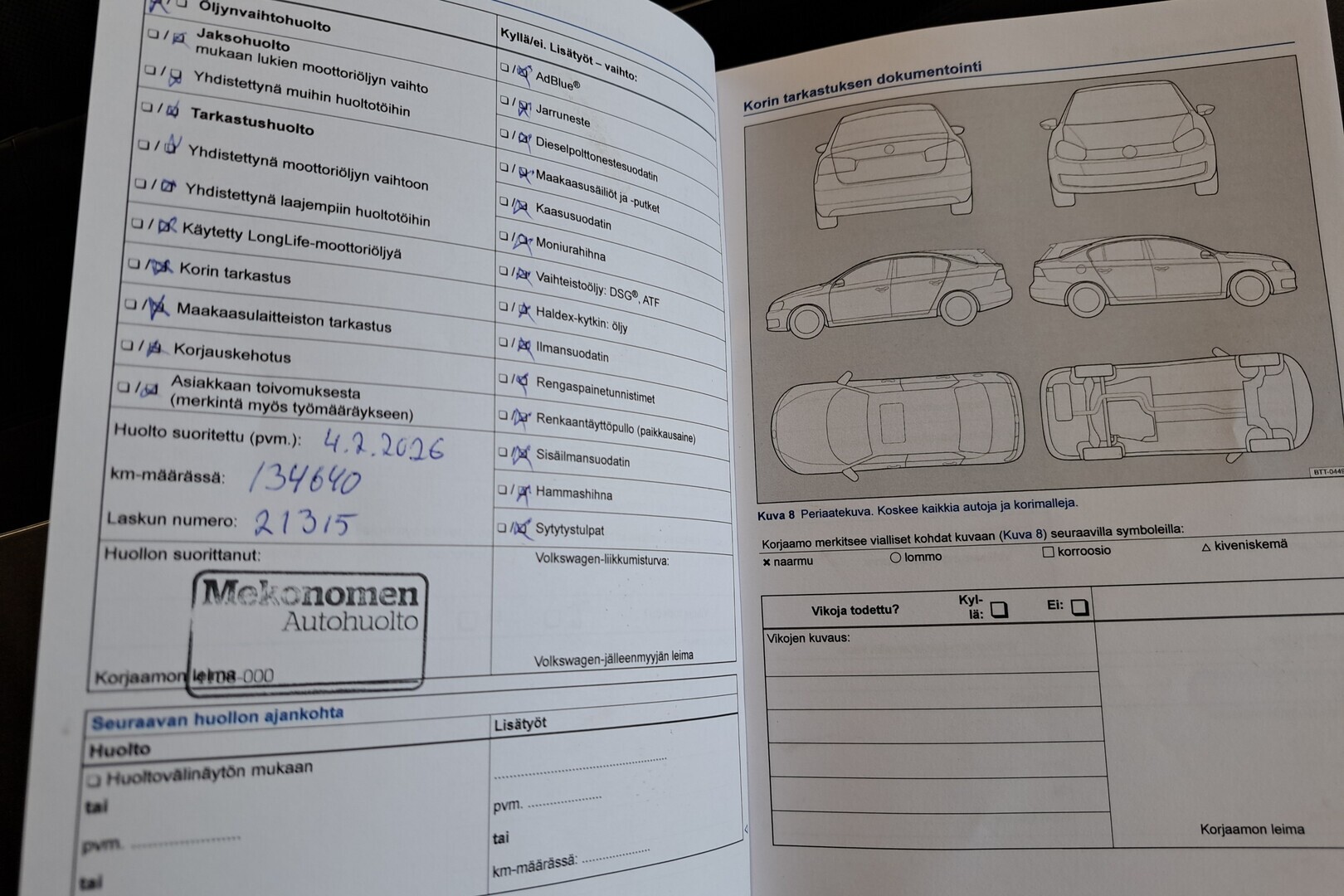 VOLKSWAGEN Polo 2012