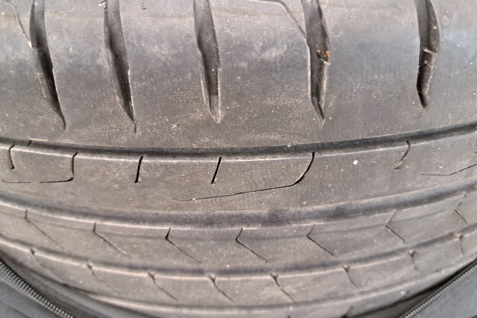 TOYOTA Yaris Cross 2024