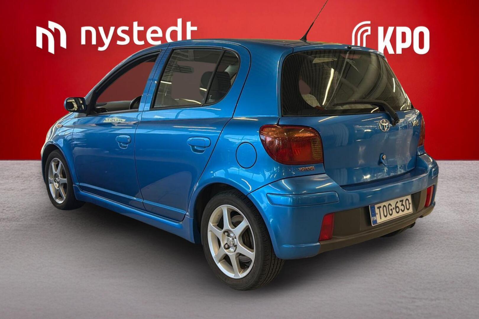 TOYOTA Yaris 2004