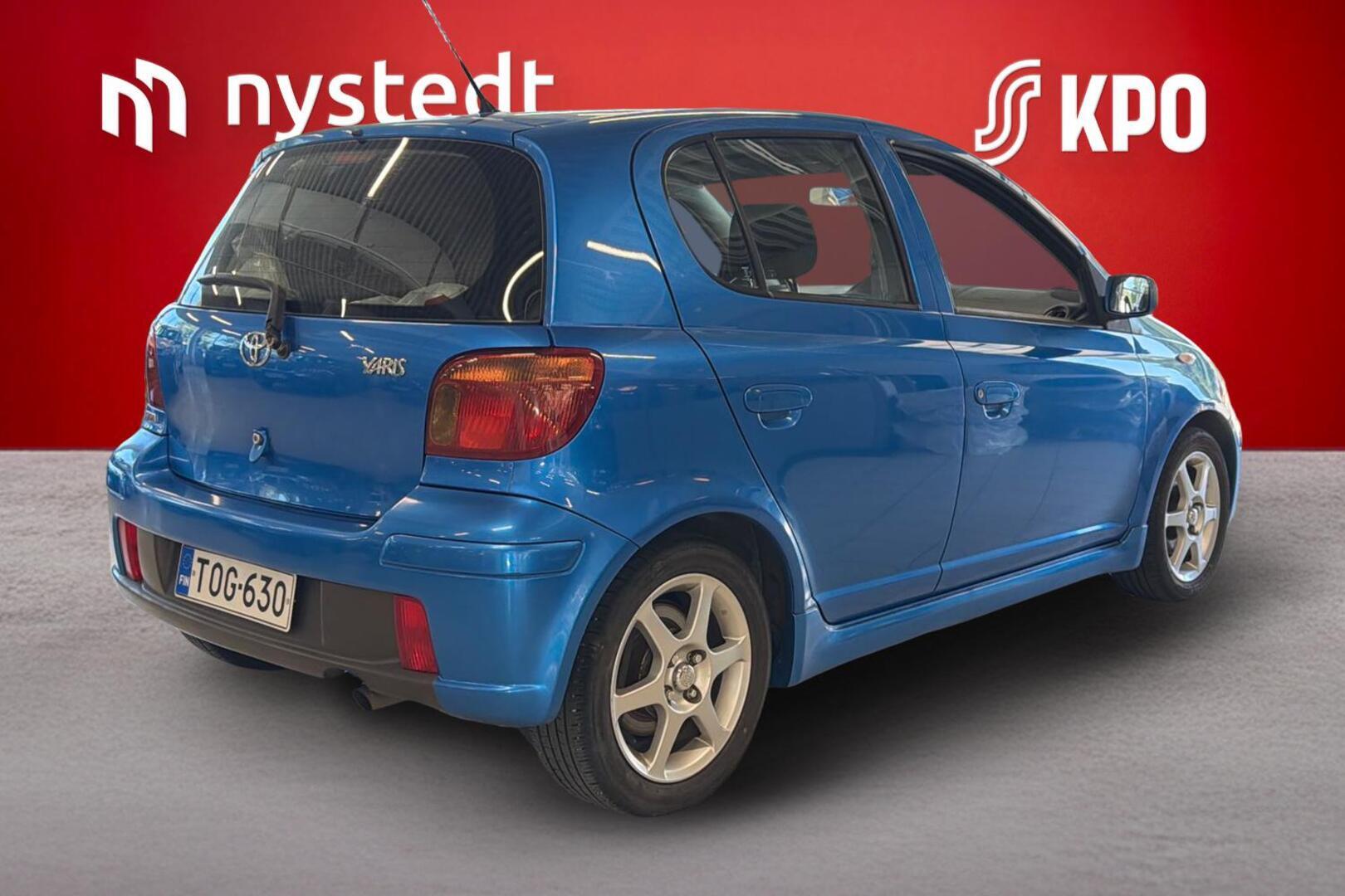 TOYOTA Yaris 2004
