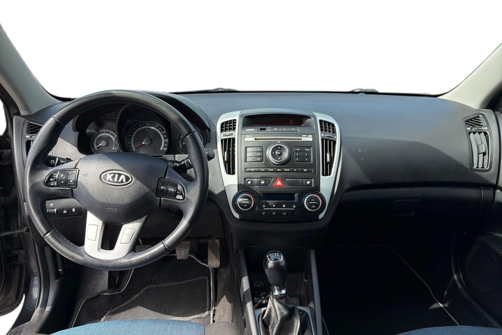 KIA cee'd 2011