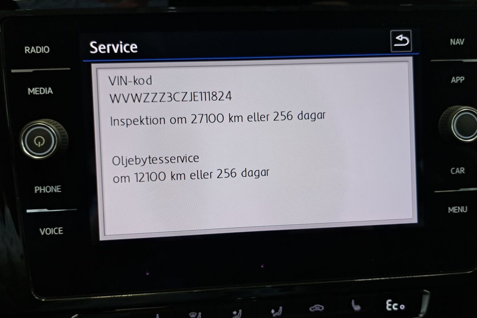VOLKSWAGEN Passat 2018