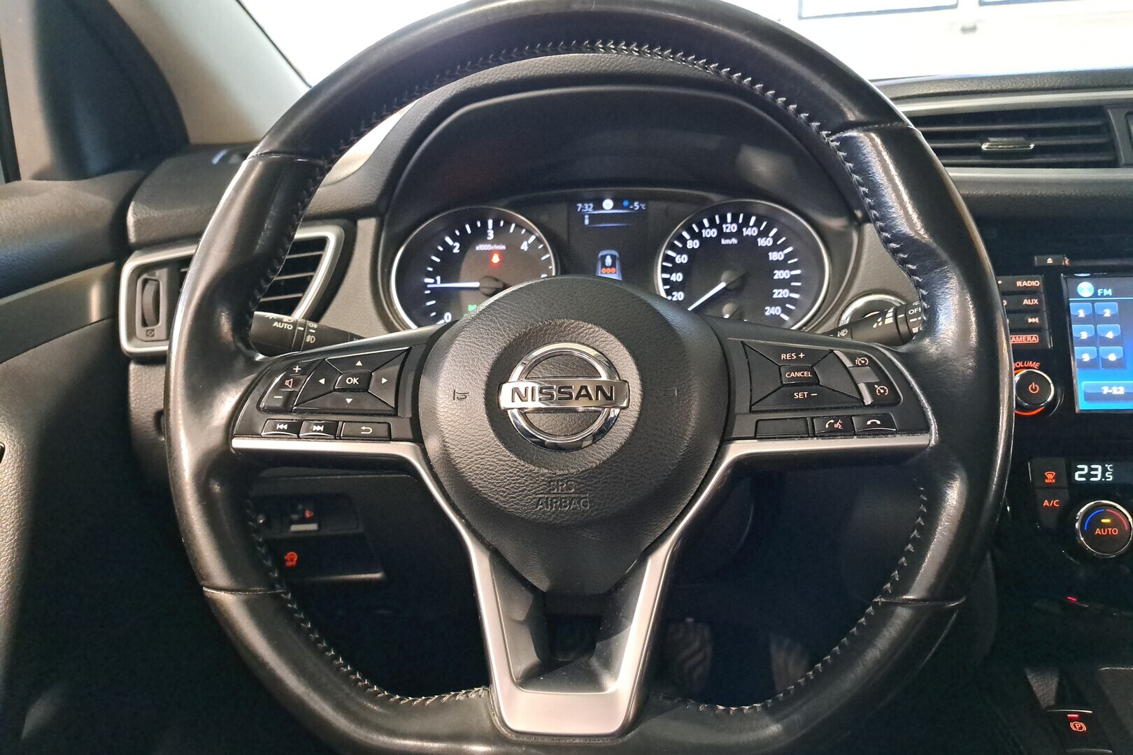 NISSAN Qashqai 2018