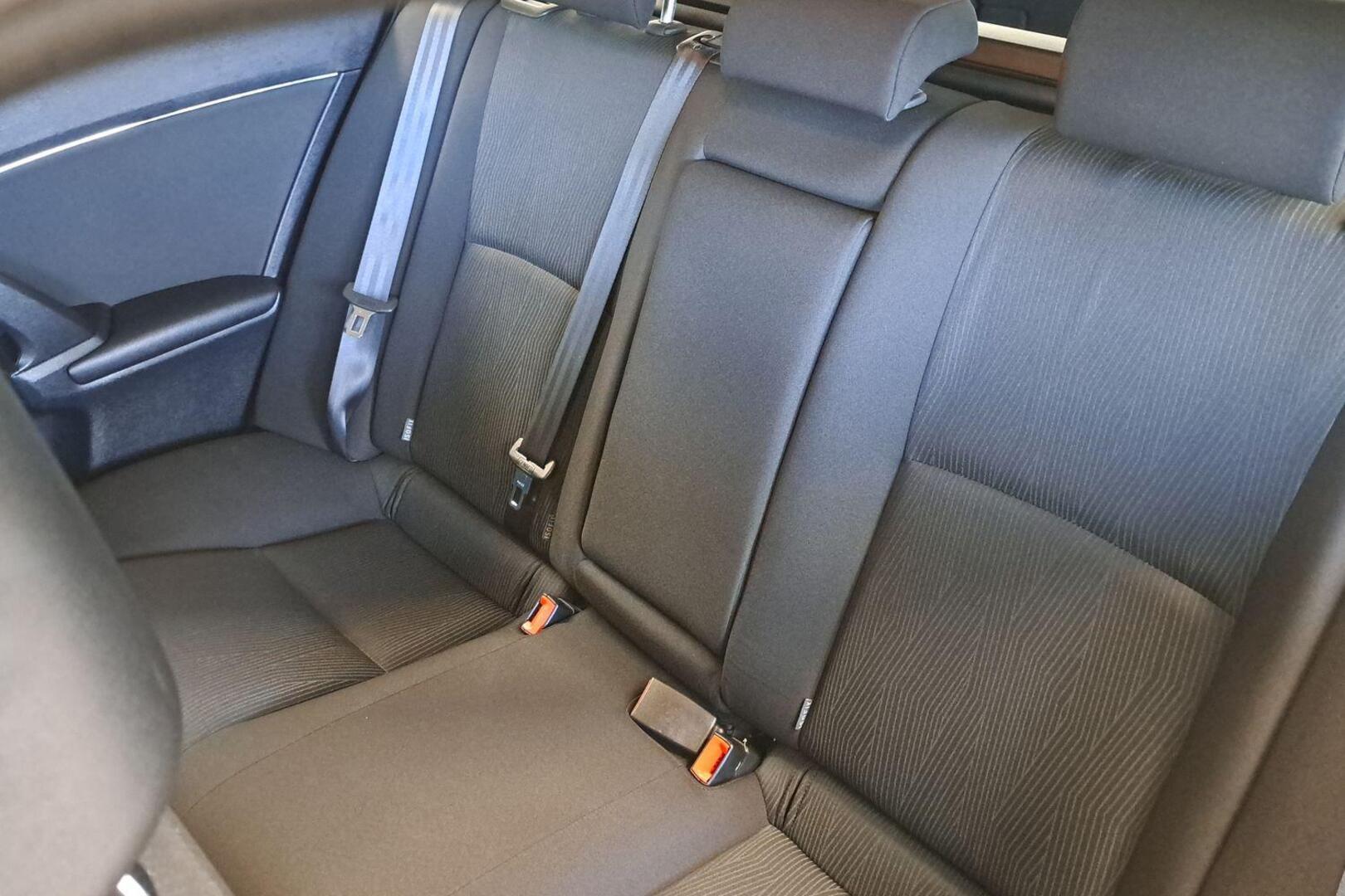 TOYOTA Avensis 2011