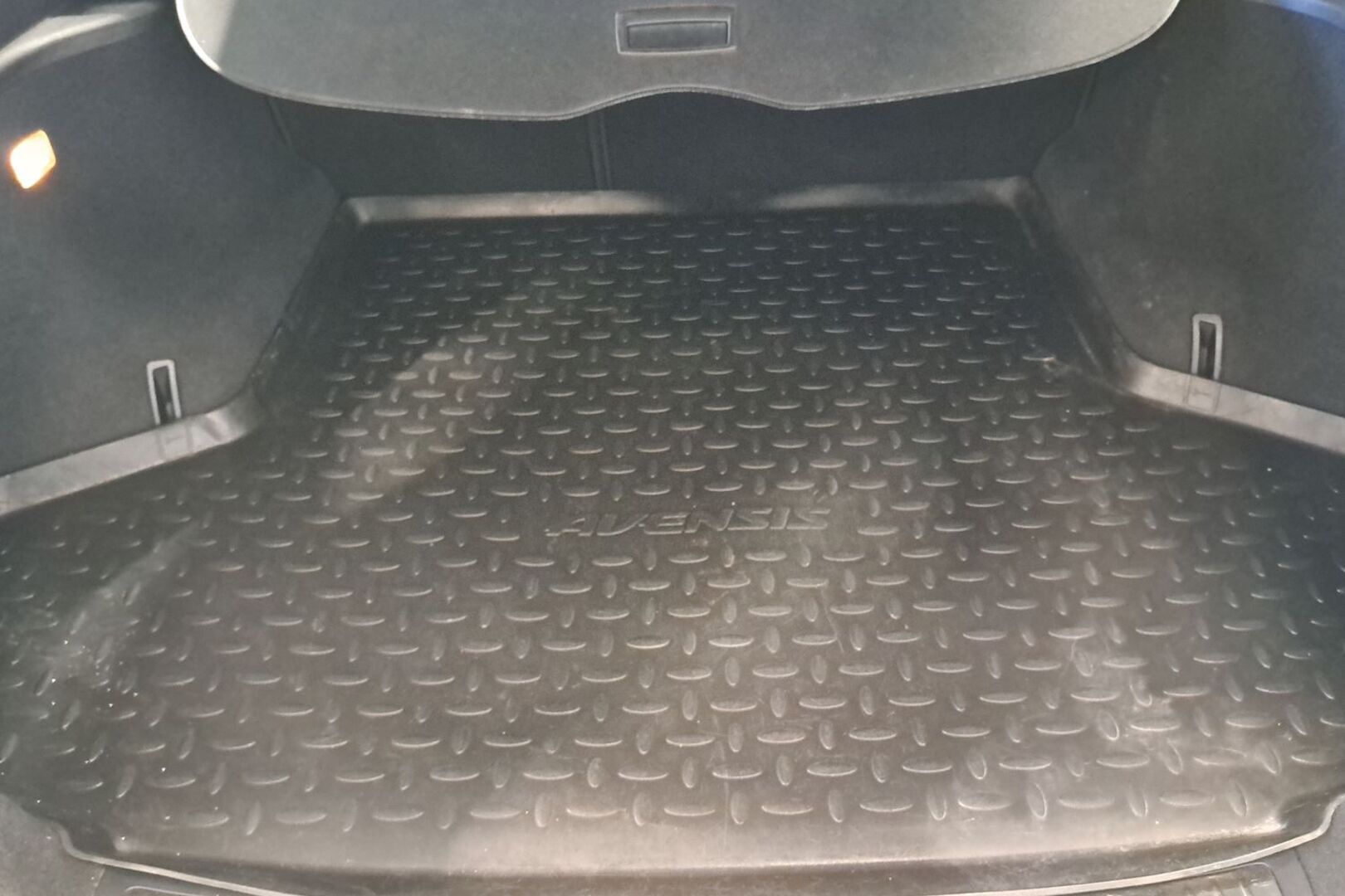 TOYOTA Avensis 2011