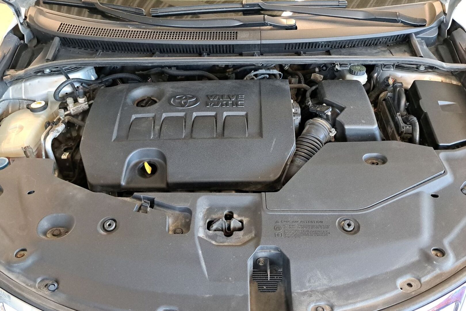 TOYOTA Avensis 2011