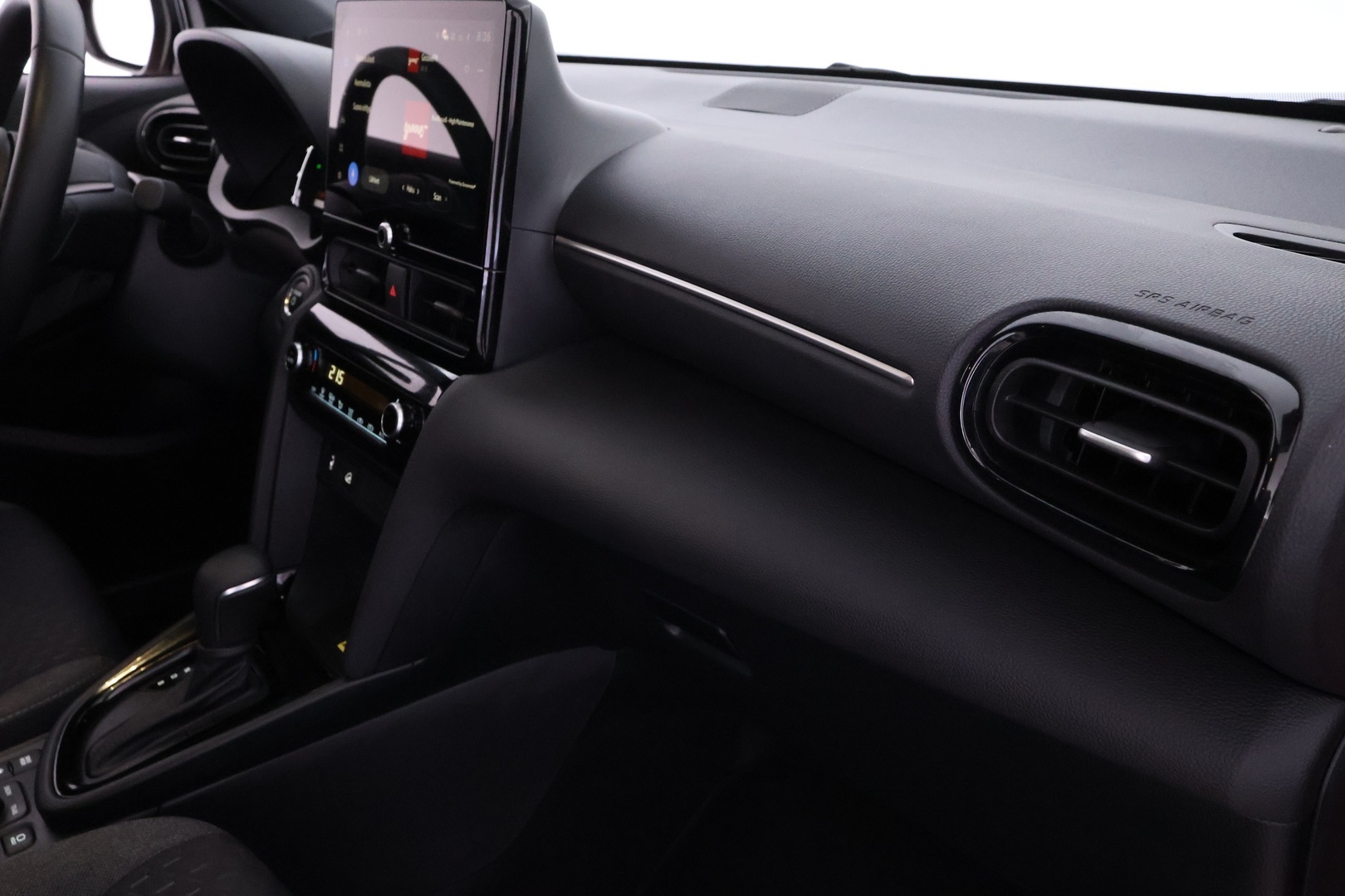 TOYOTA YARIS CROSS 2026
