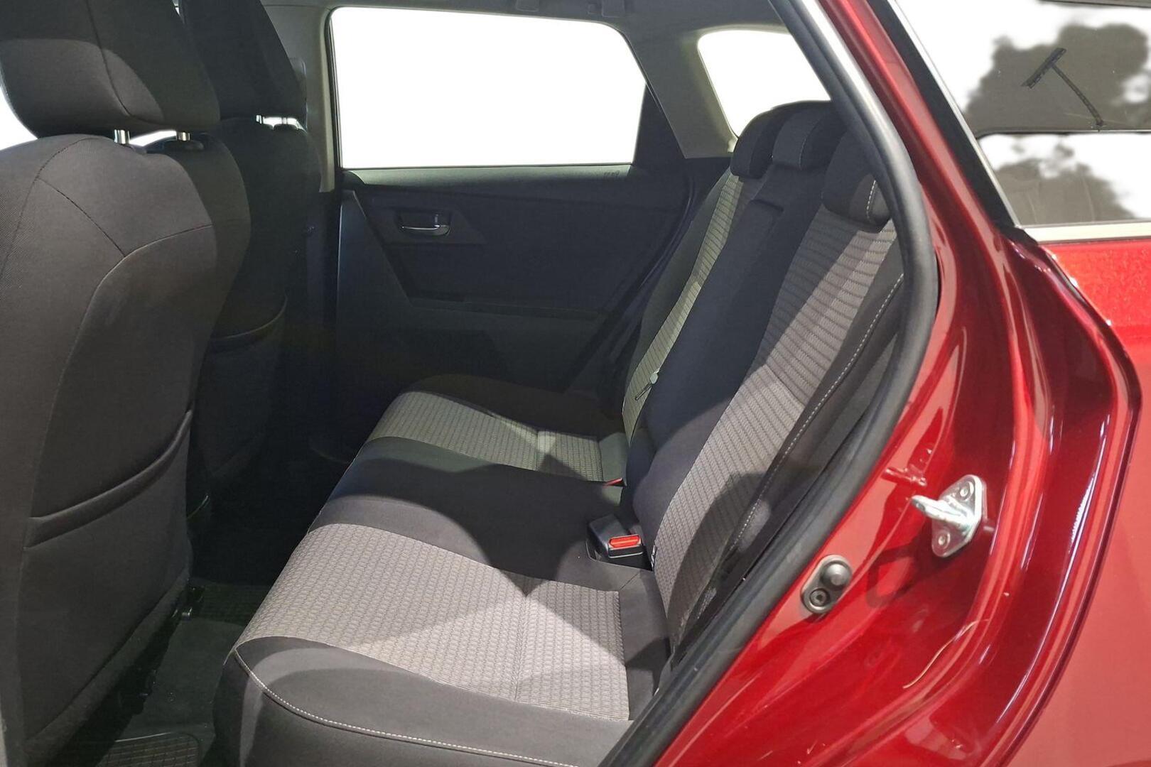 TOYOTA Auris 2017