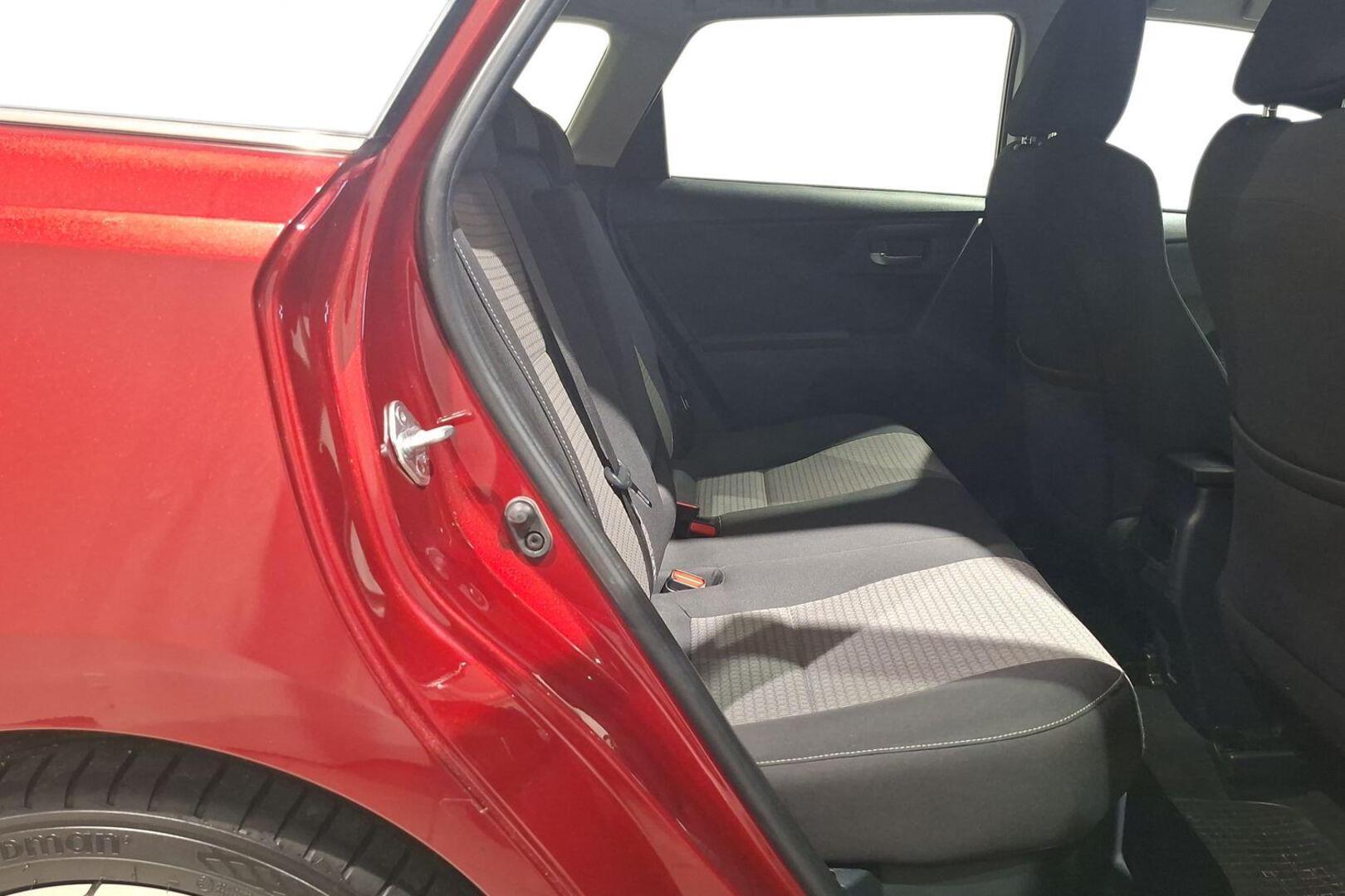 TOYOTA Auris 2017
