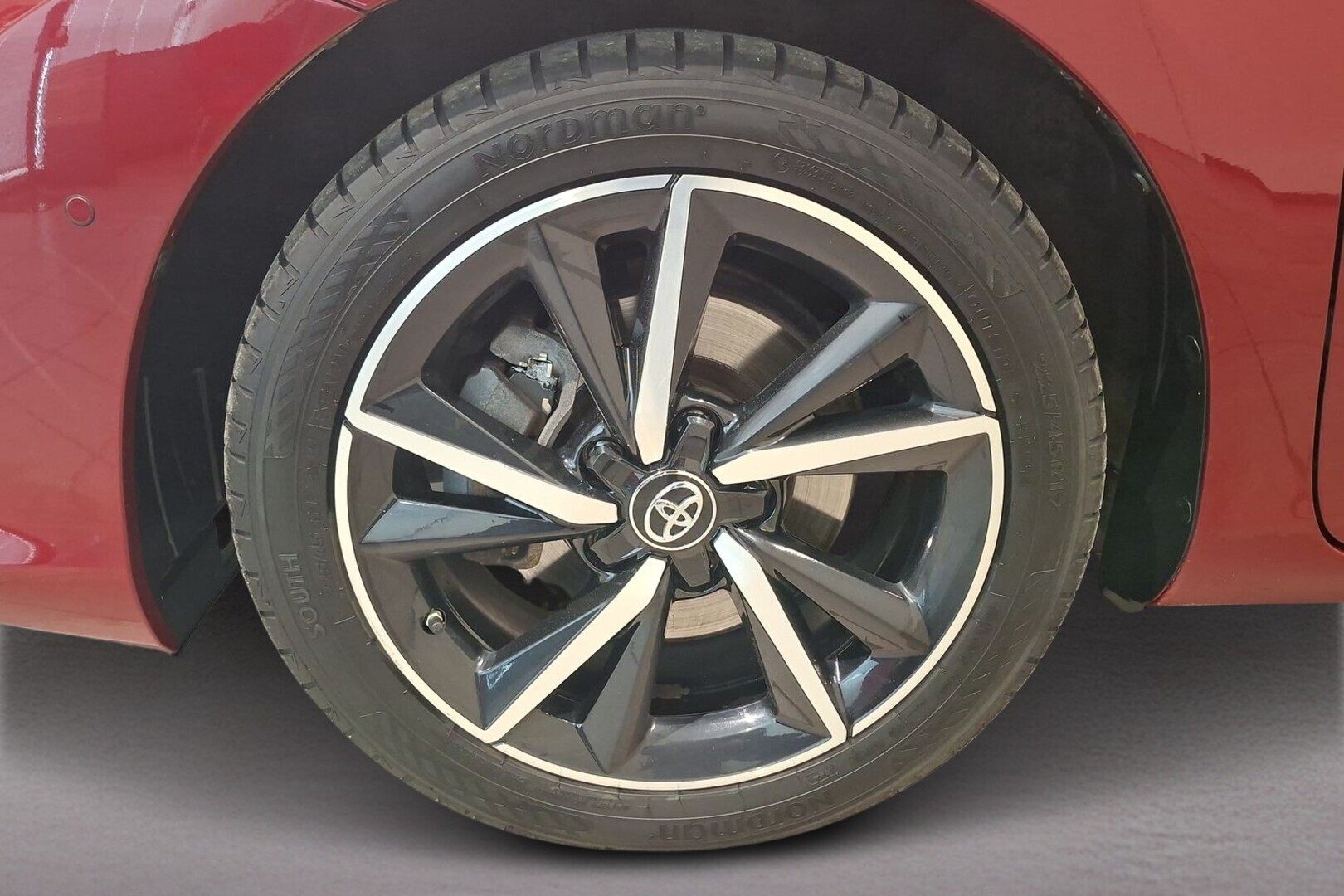 TOYOTA Auris 2017