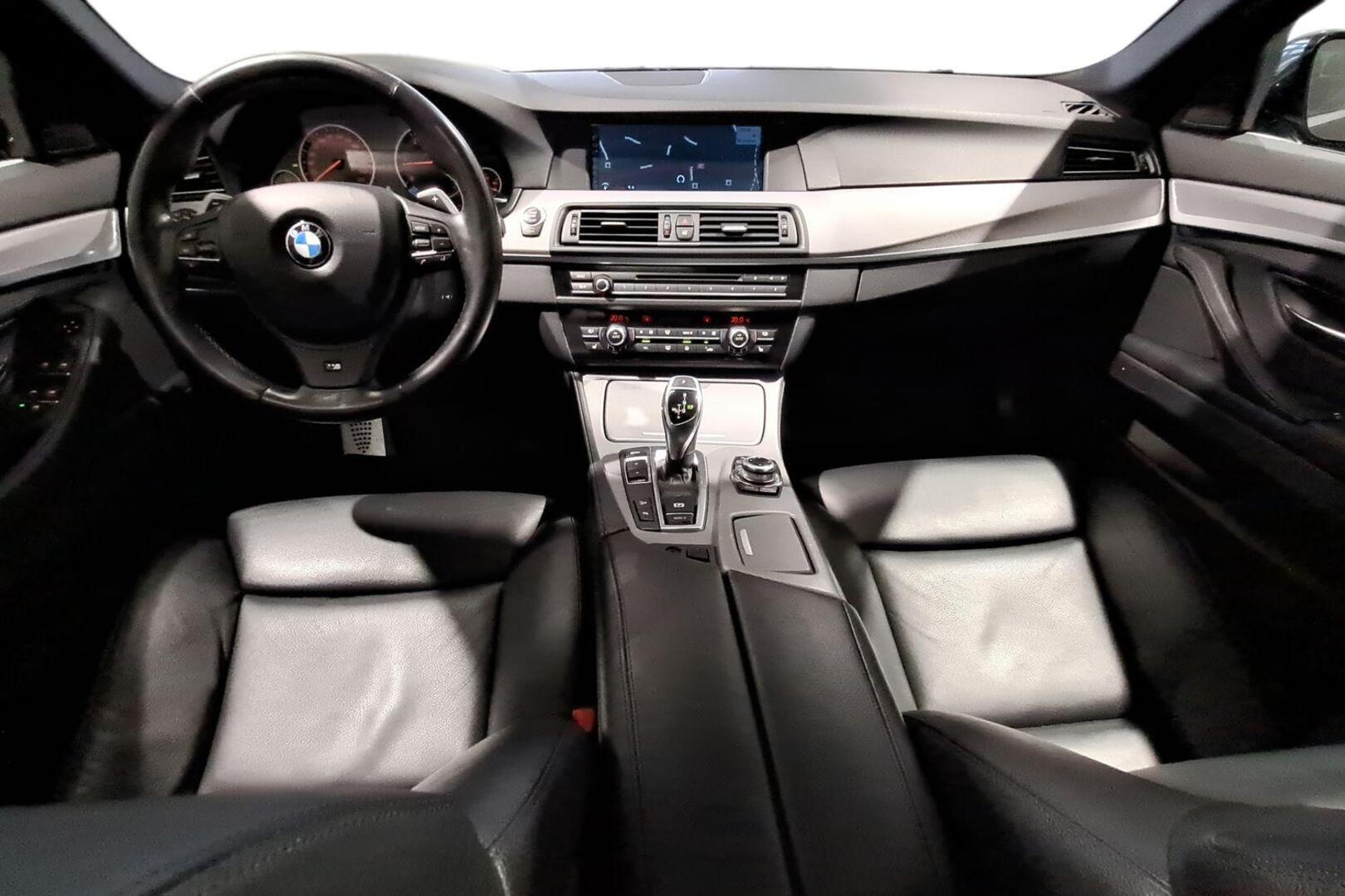 BMW 530 2011