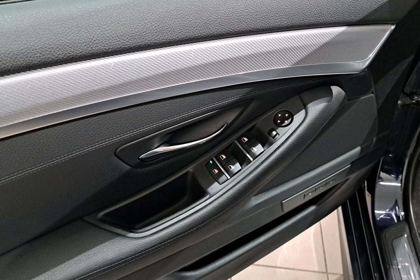 BMW 530 2011
