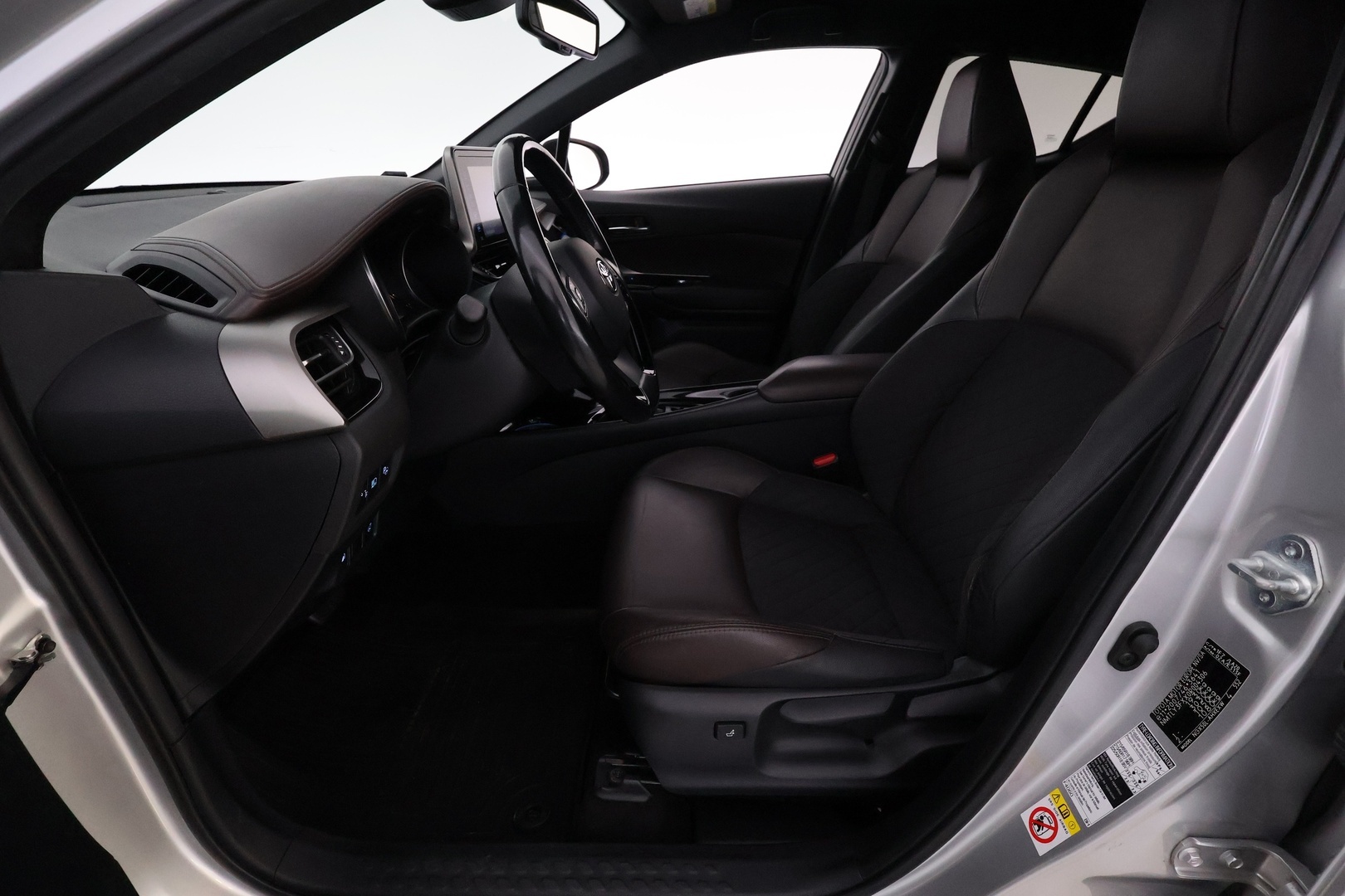 TOYOTA C-HR 2017