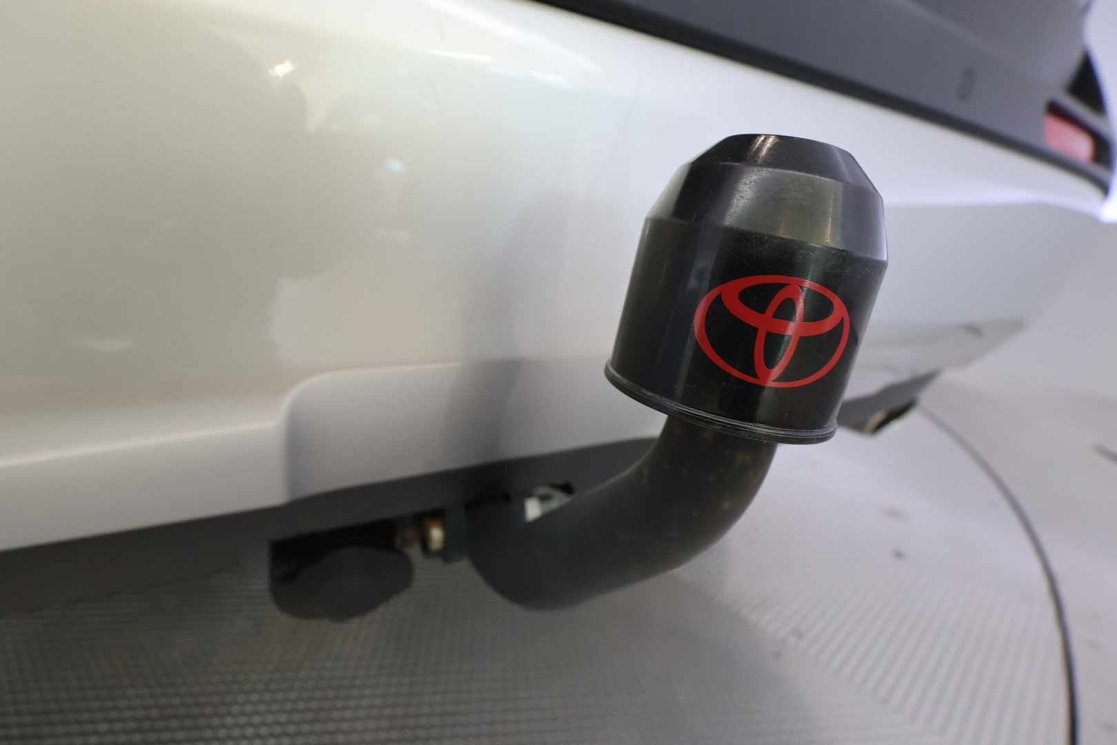 TOYOTA RAV4 2023