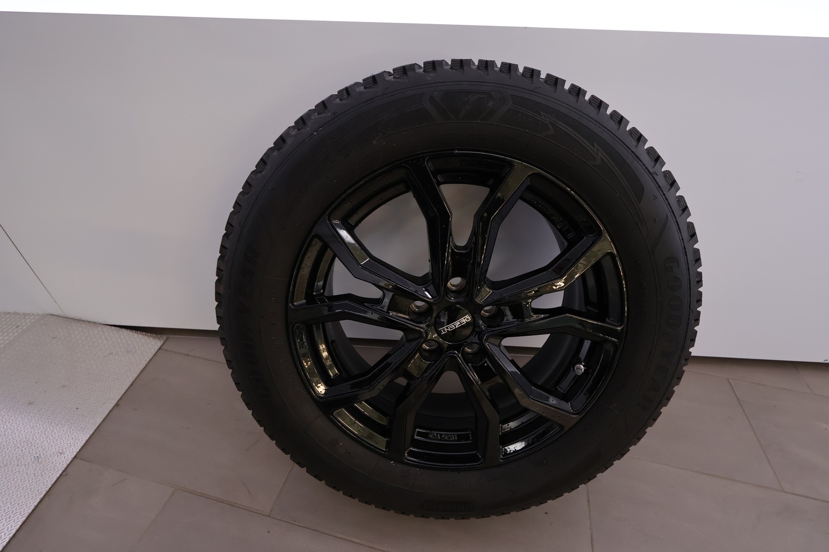 TOYOTA RAV4 2023