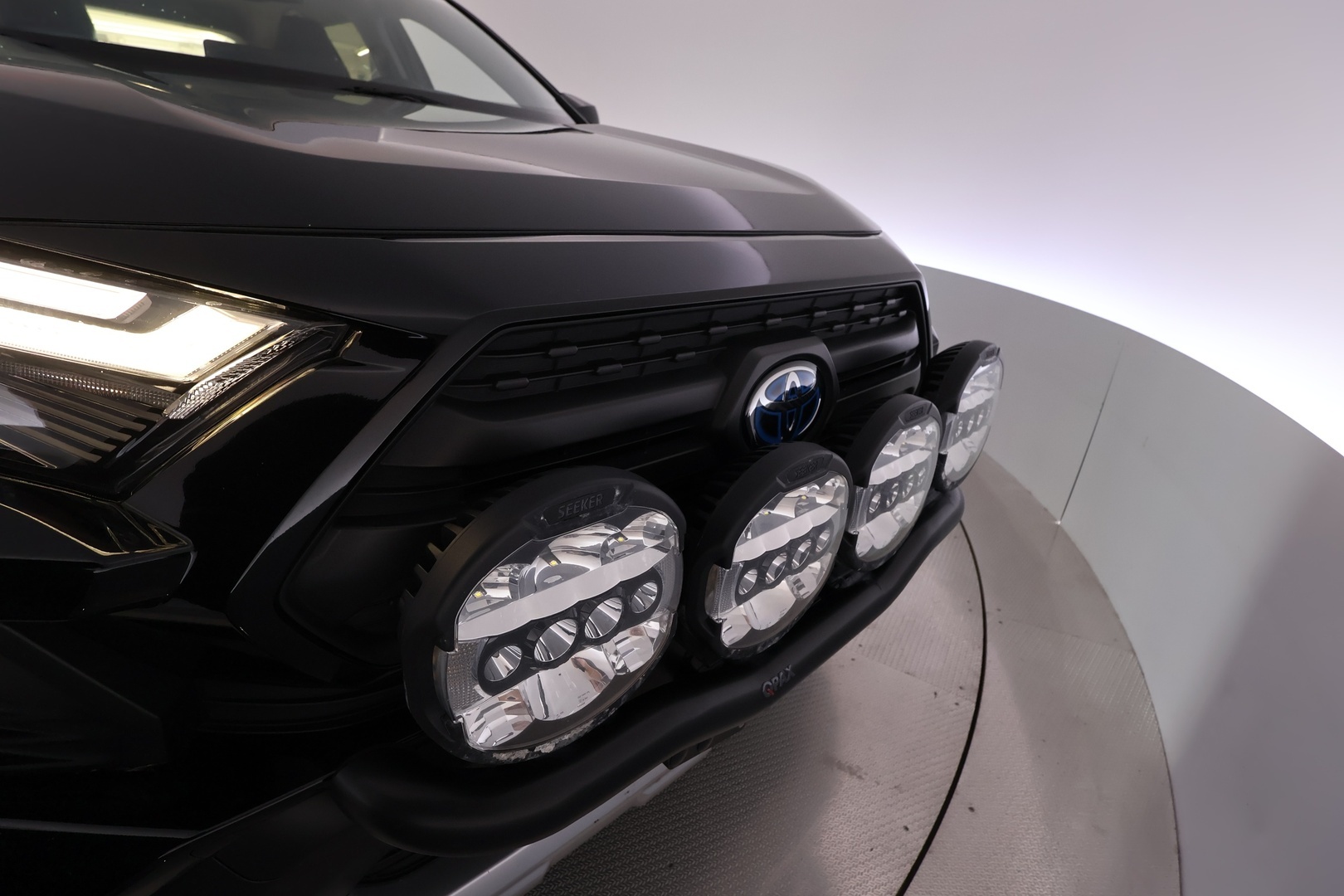 TOYOTA RAV4 2023