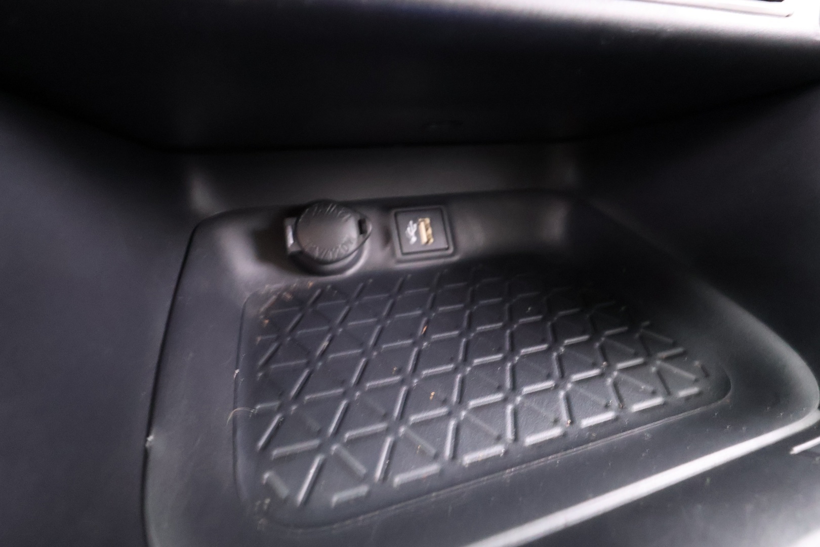 TOYOTA RAV4 2023