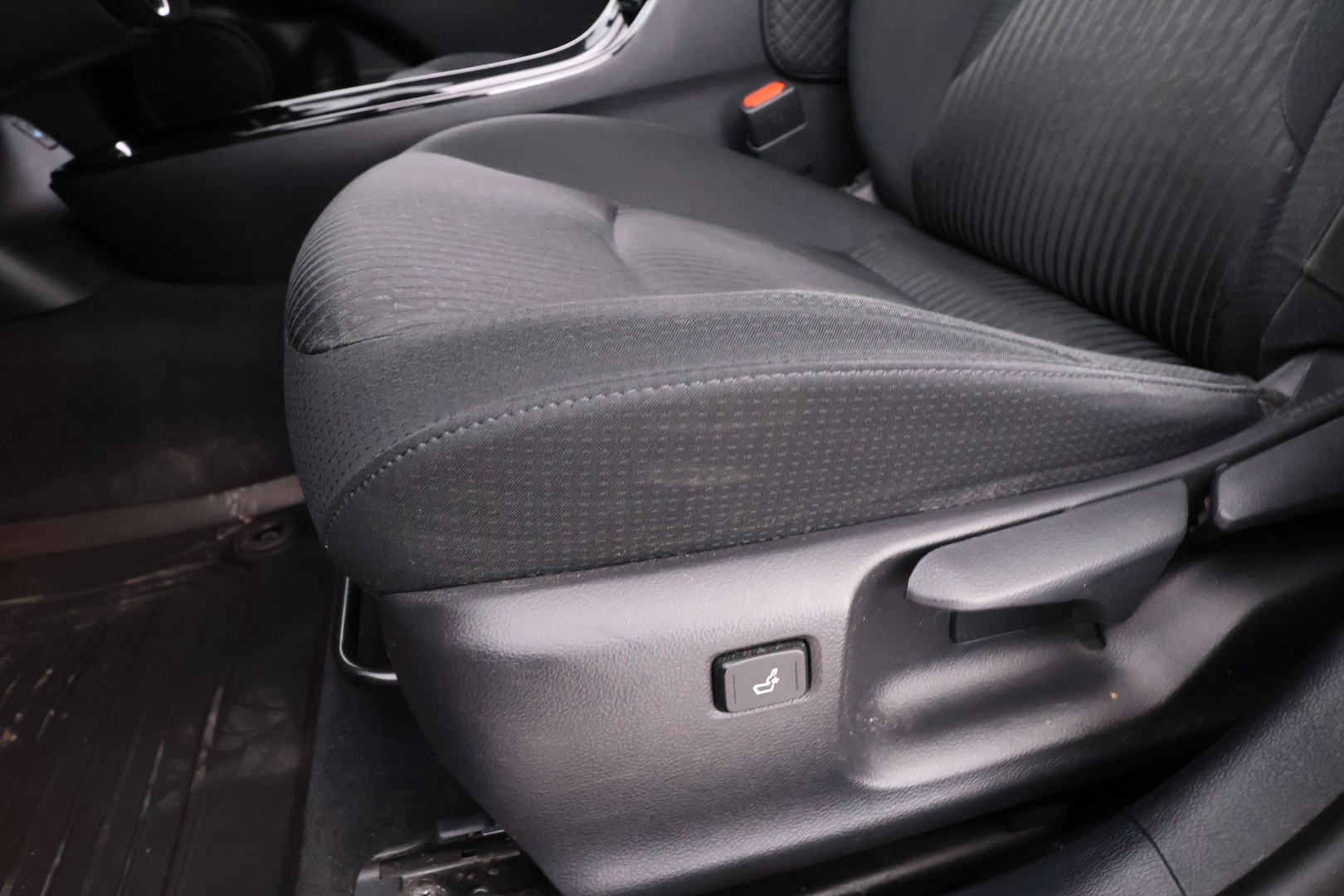 TOYOTA Prius Plug-in 2017