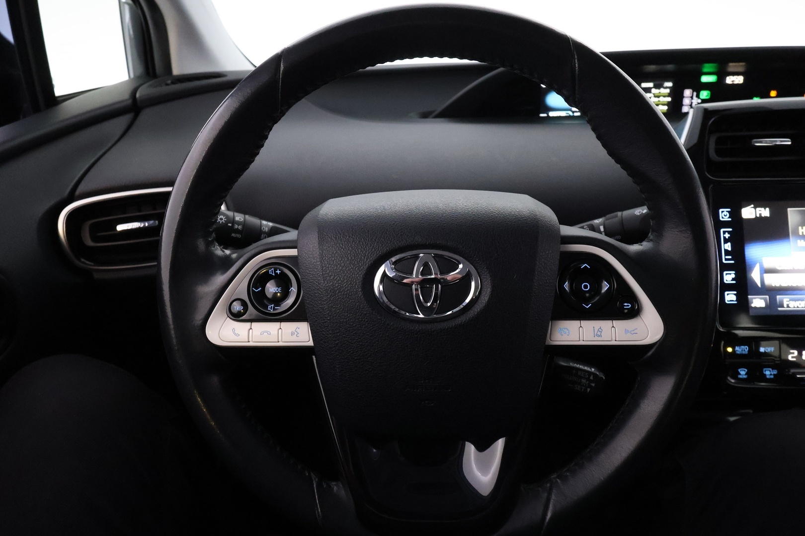 TOYOTA Prius Plug-in 2017