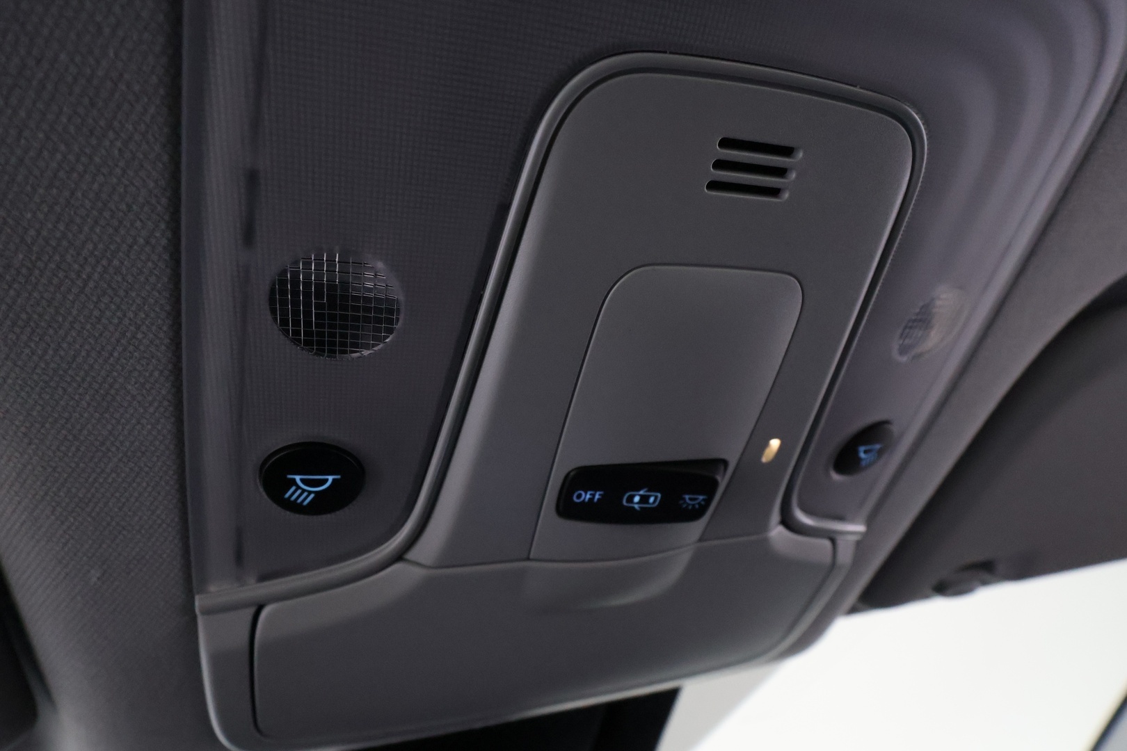 TOYOTA Prius Plug-in 2017