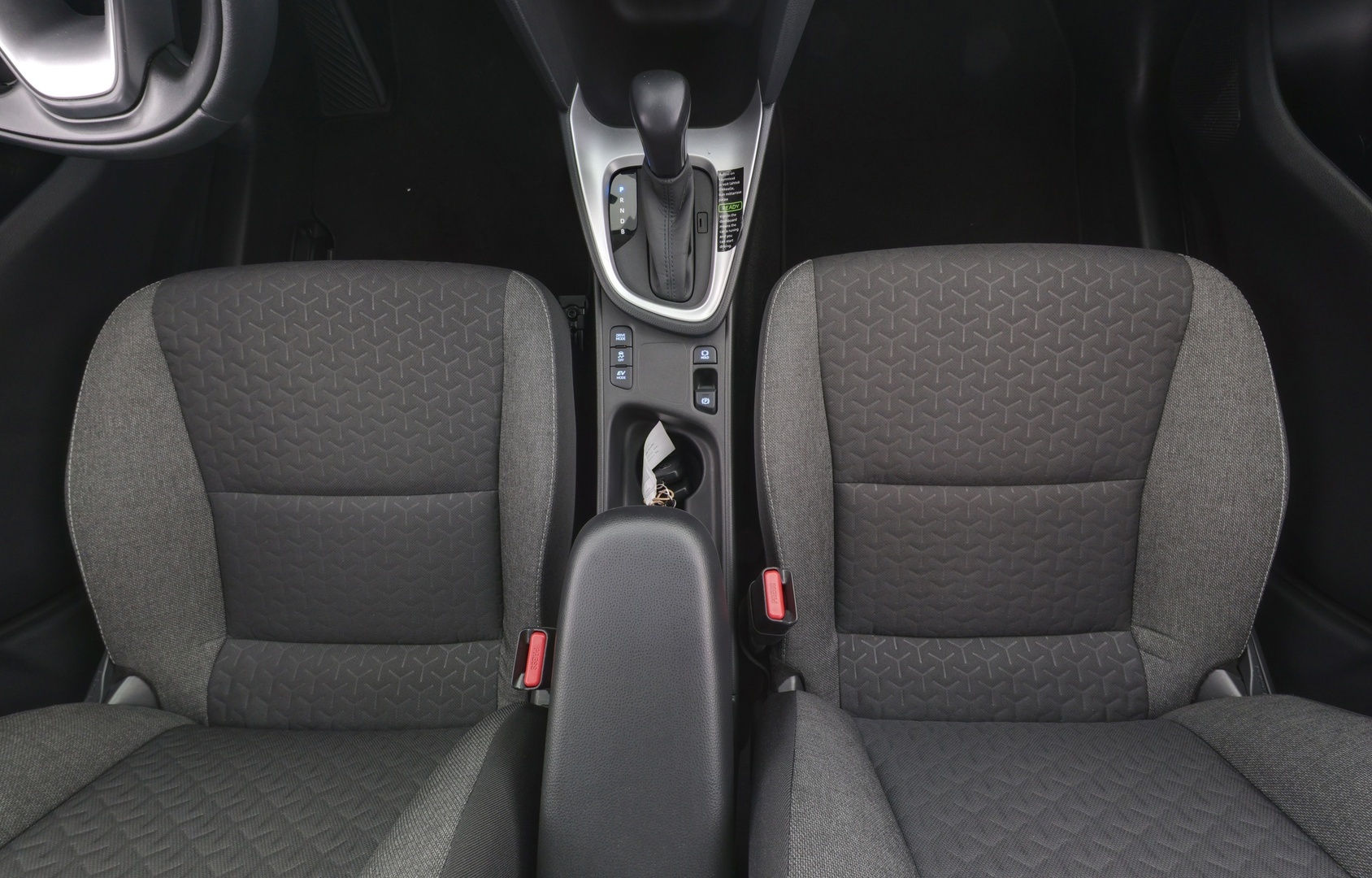 TOYOTA Yaris Cross 2024