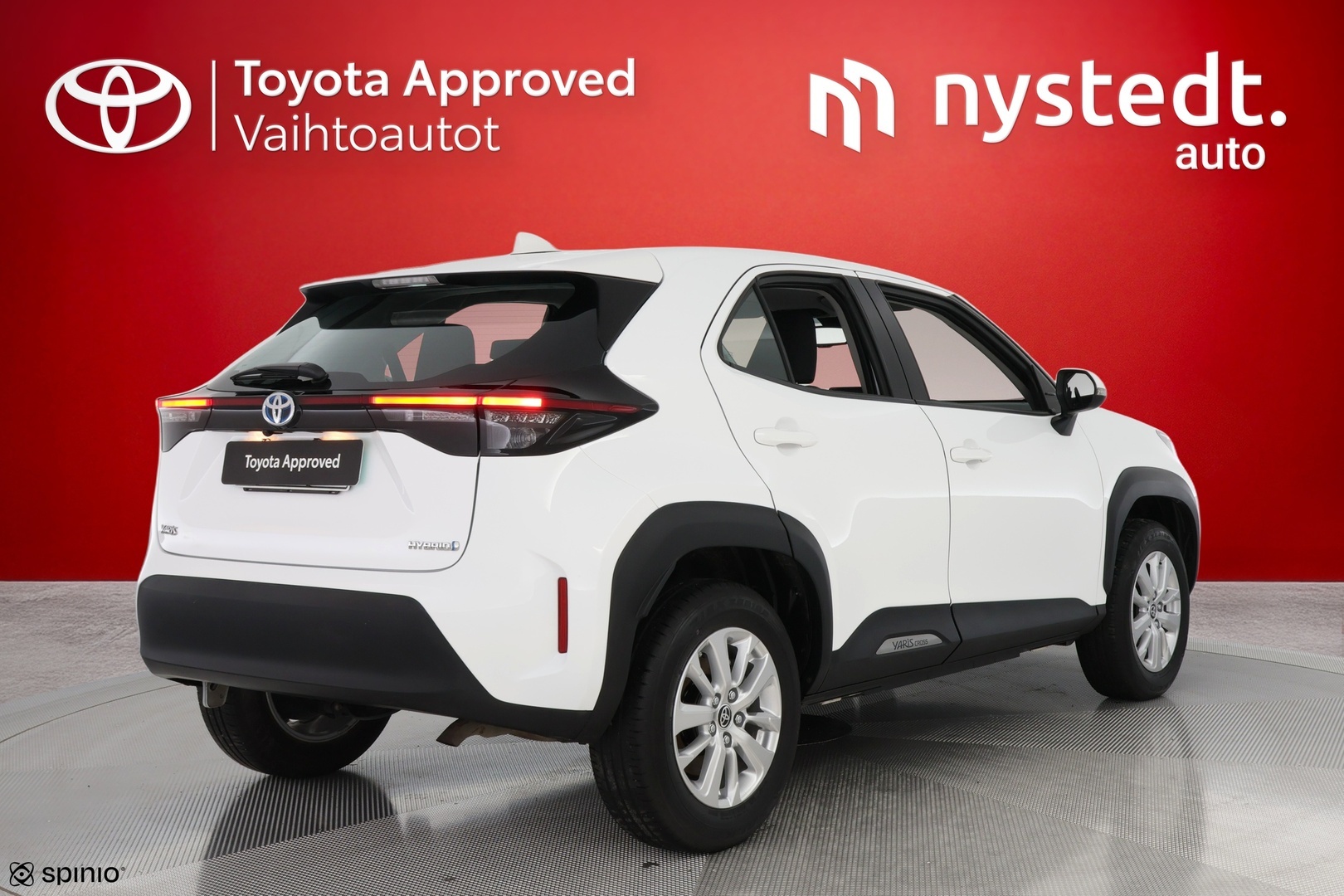 TOYOTA Yaris Cross 2024