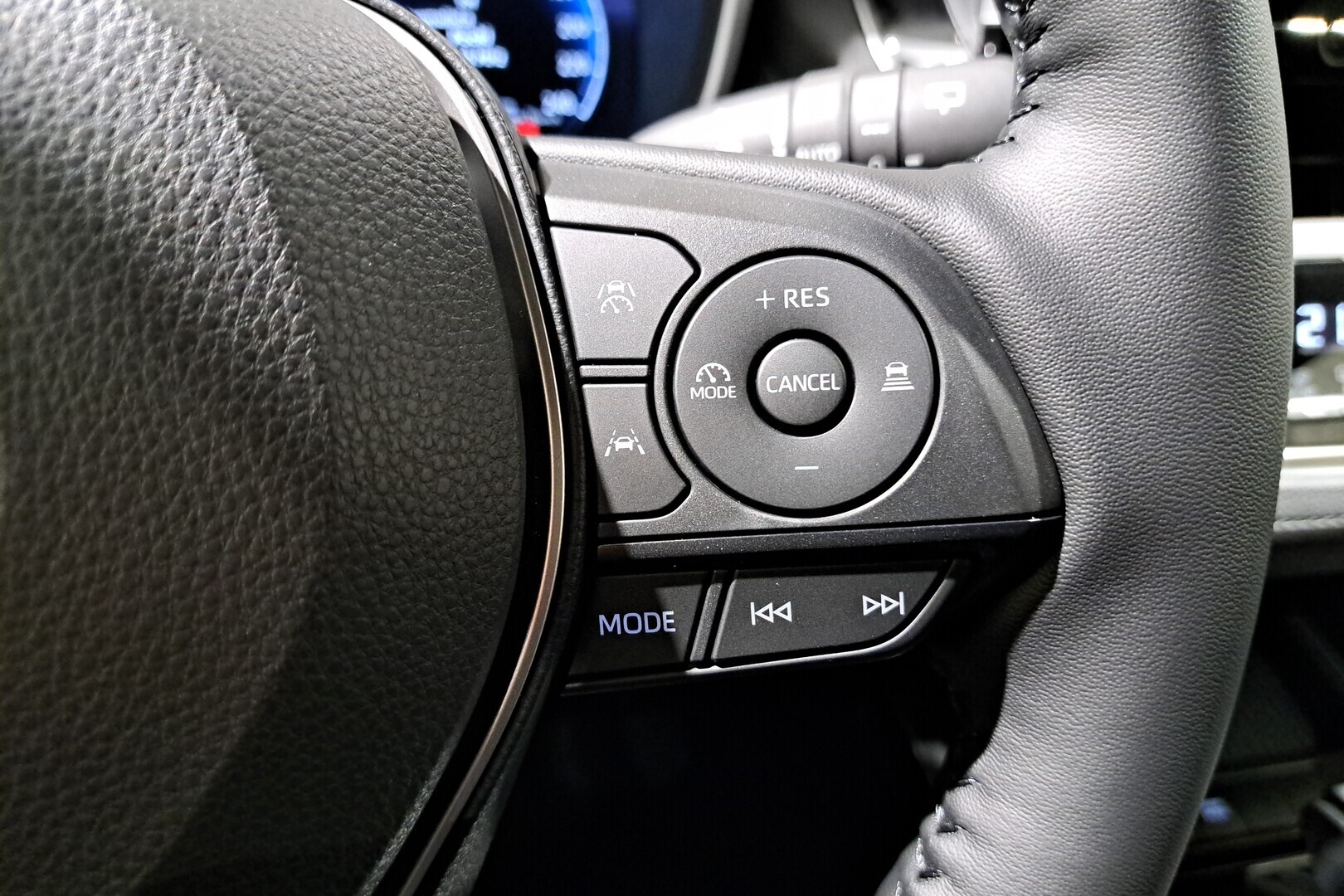 TOYOTA COROLLA CROSS 2025