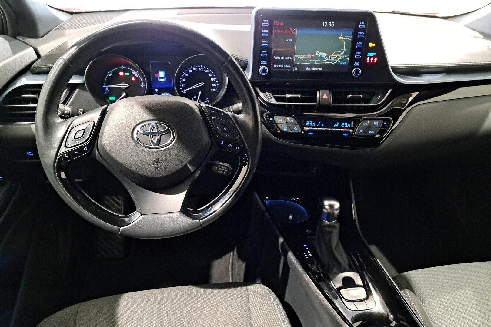 TOYOTA C-HR 2020
