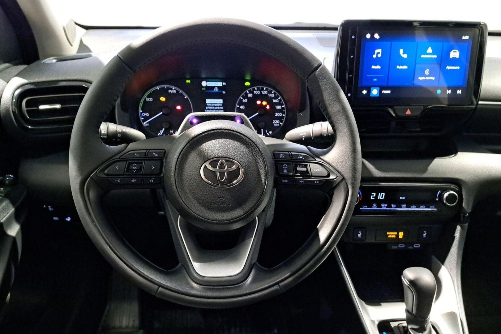 TOYOTA YARIS 2026
