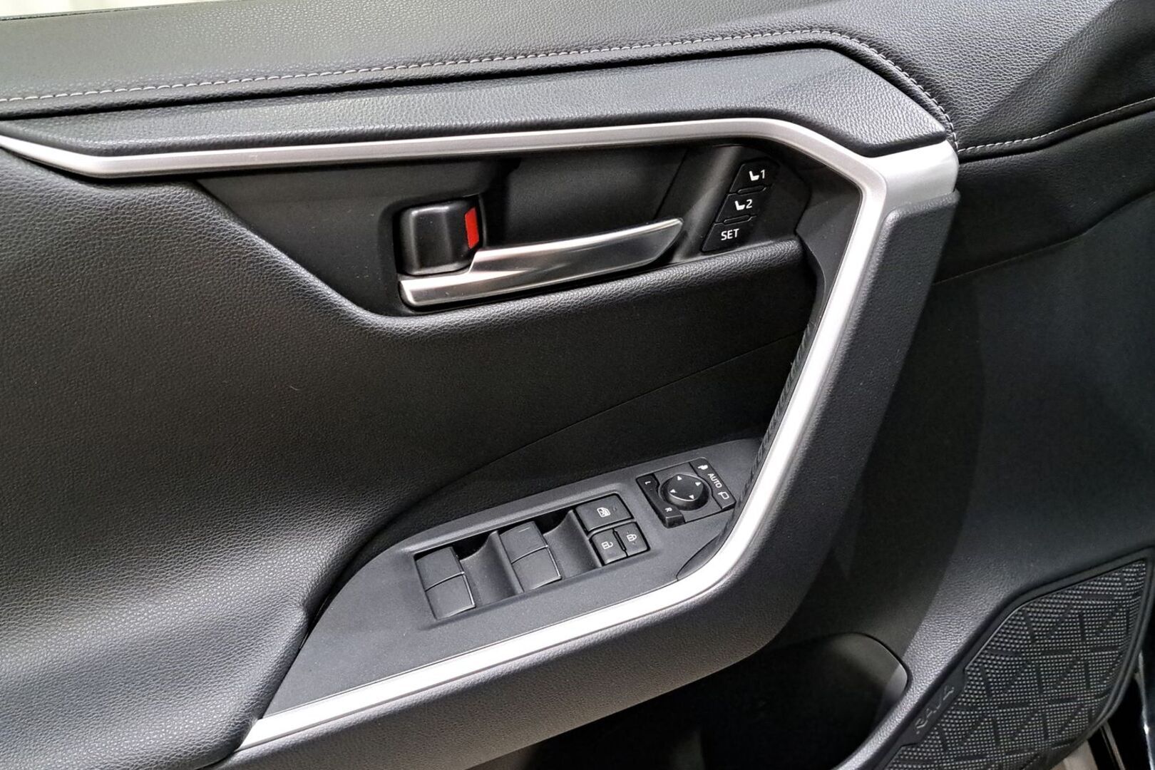 TOYOTA RAV4 2019