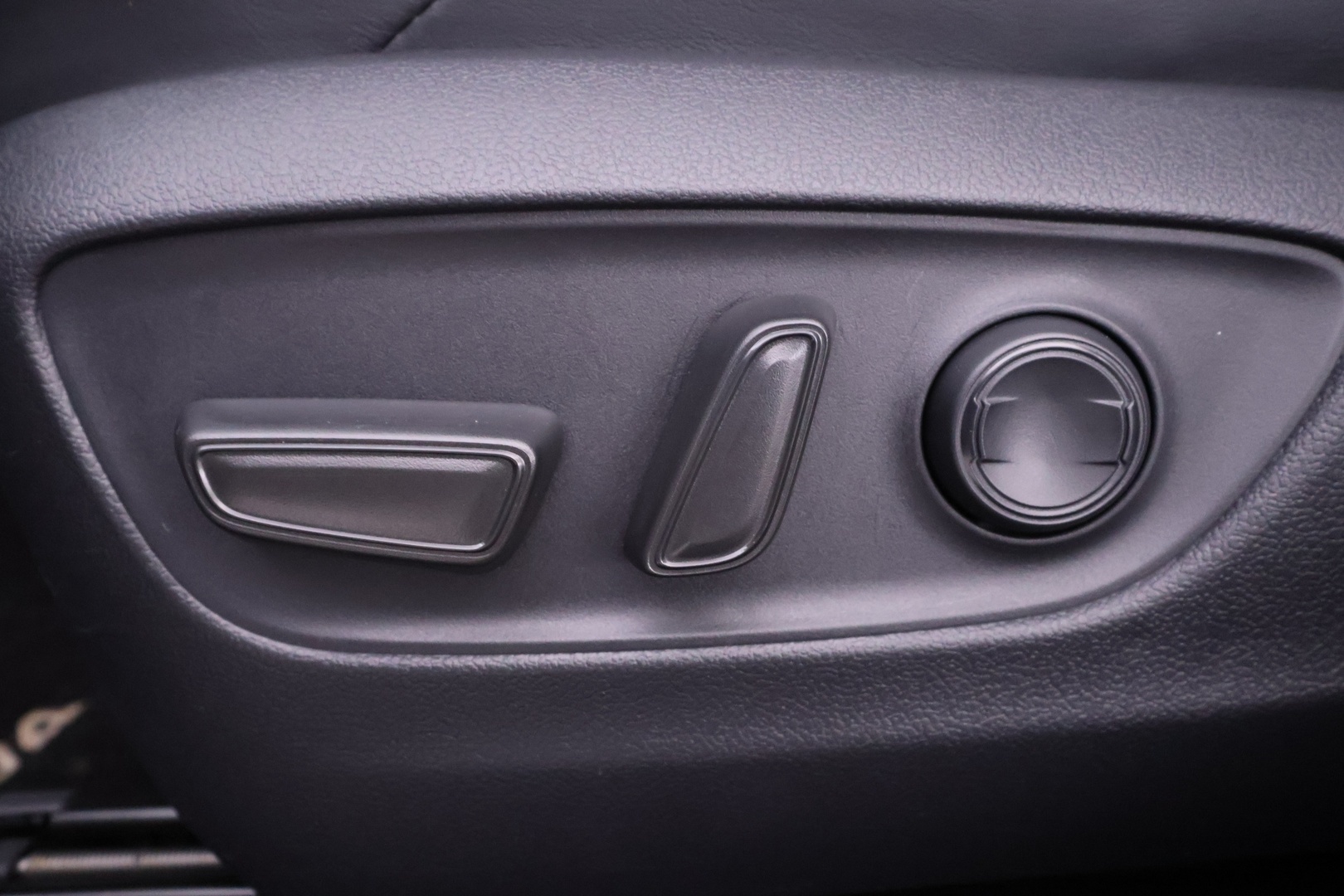 TOYOTA RAV4 PLUG-IN 2023