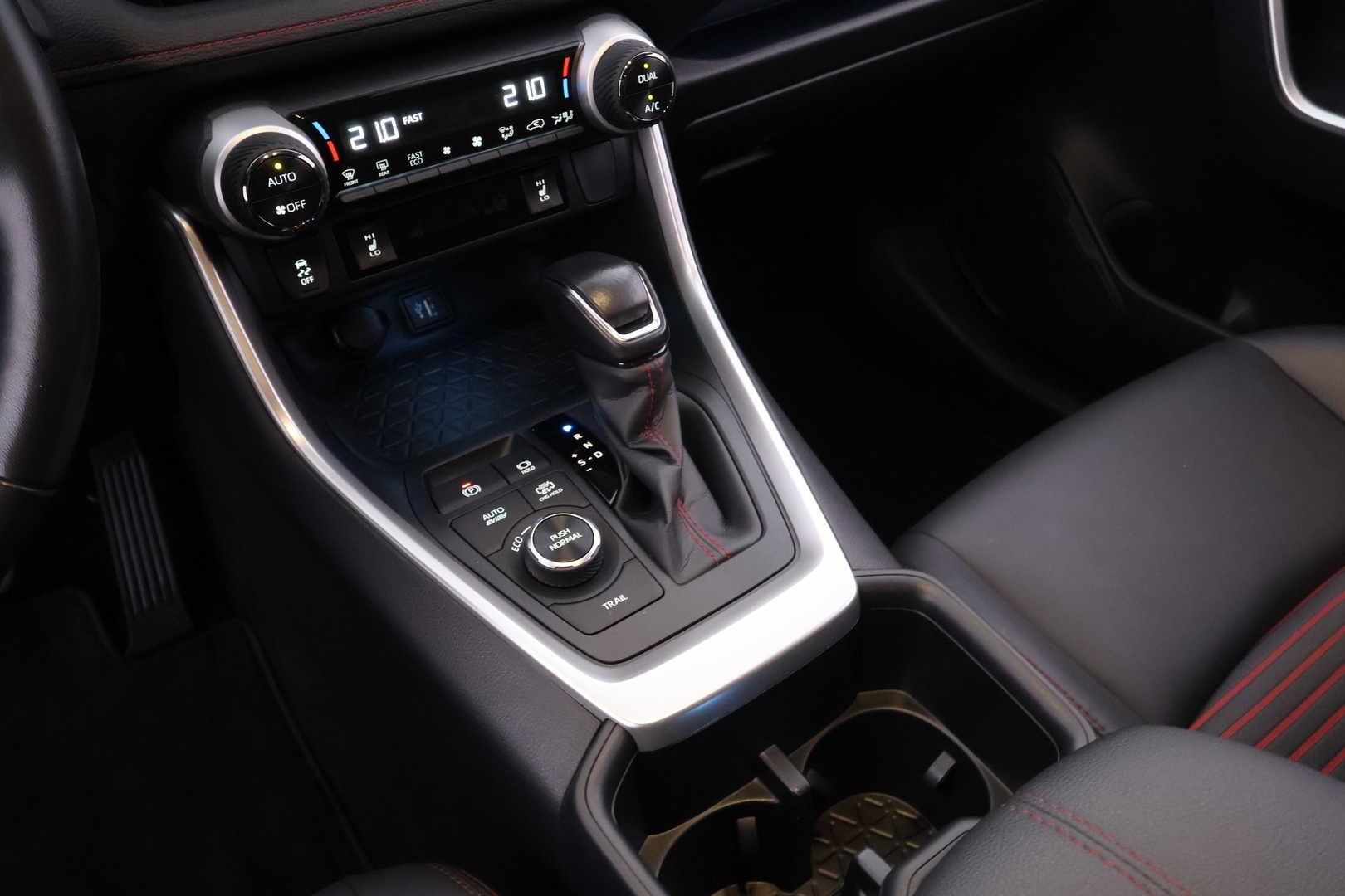 TOYOTA RAV4 PLUG-IN 2023