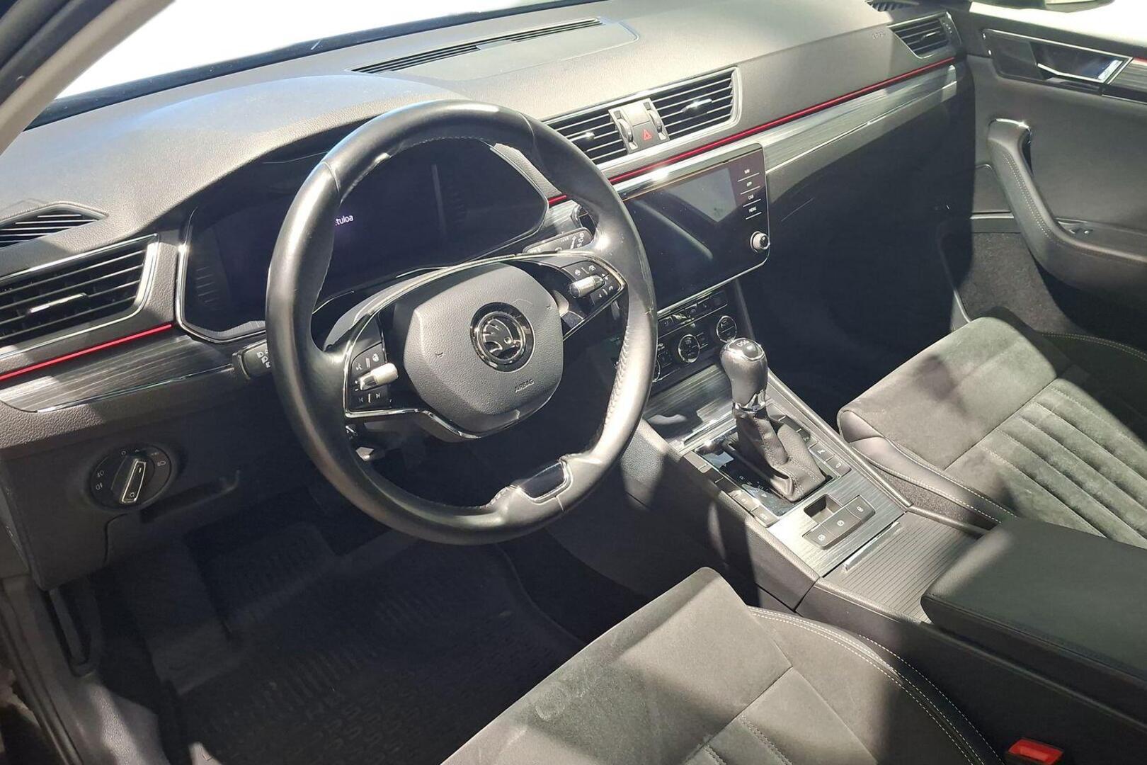 SKODA Superb 2021