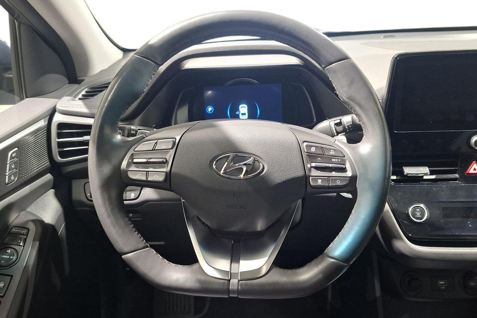 HYUNDAI IONIQ electric 16