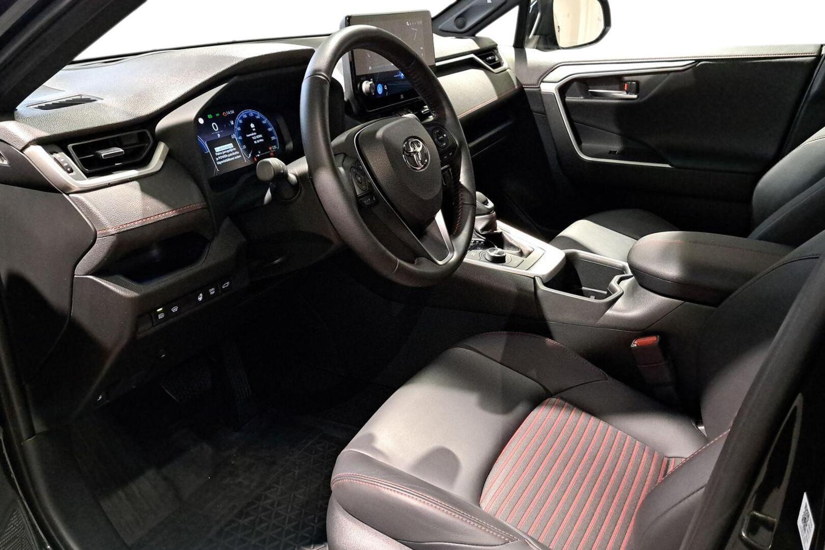 TOYOTA RAV4 Plug-in 2025