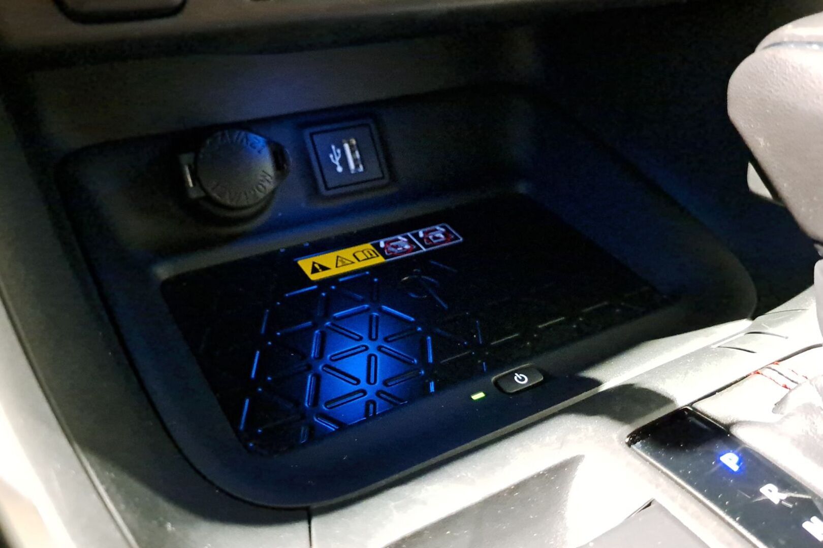 TOYOTA RAV4 Plug-in 2025
