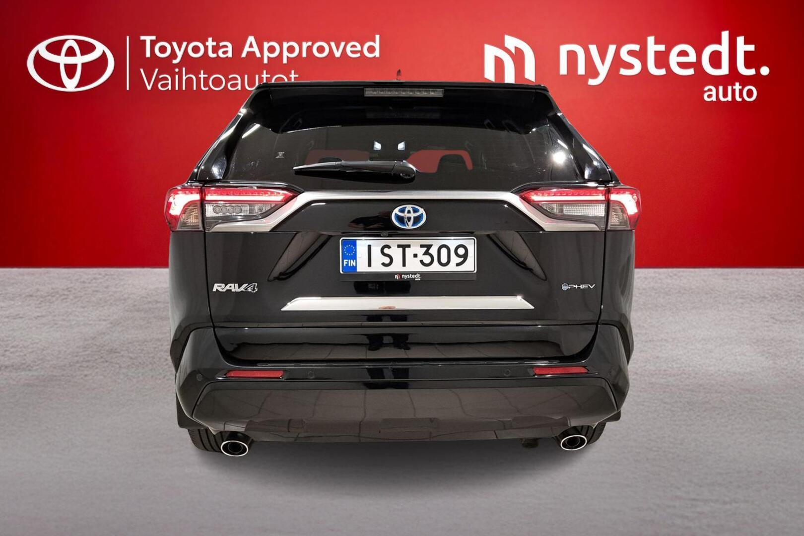 TOYOTA RAV4 Plug-in 2025