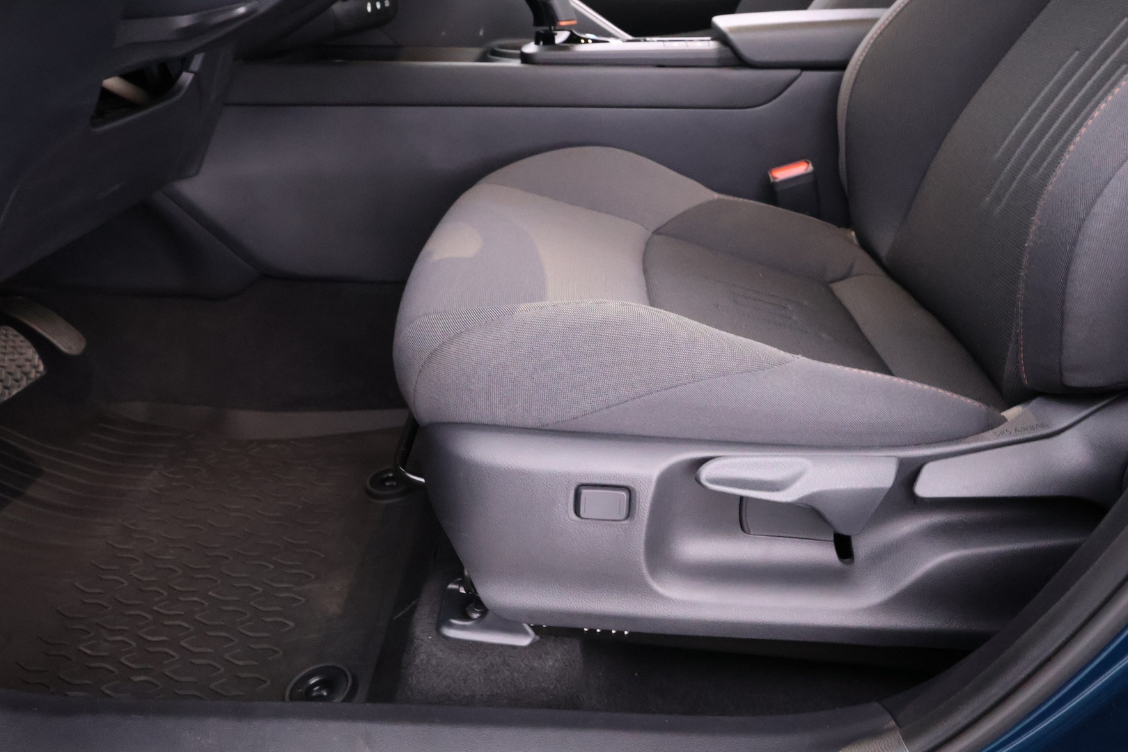 TOYOTA C-HR 2025