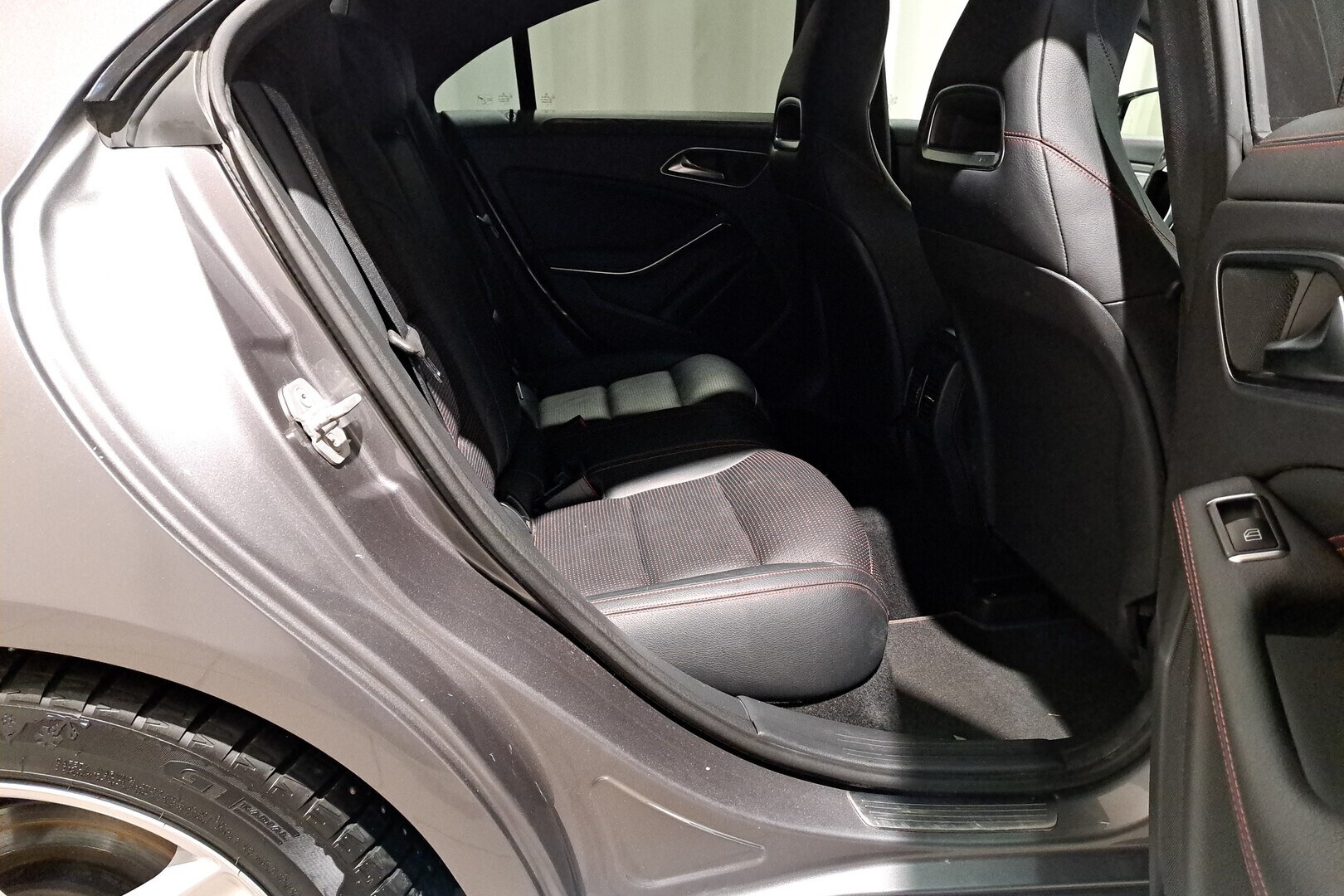 MERCEDES-BENZ CLA 2014