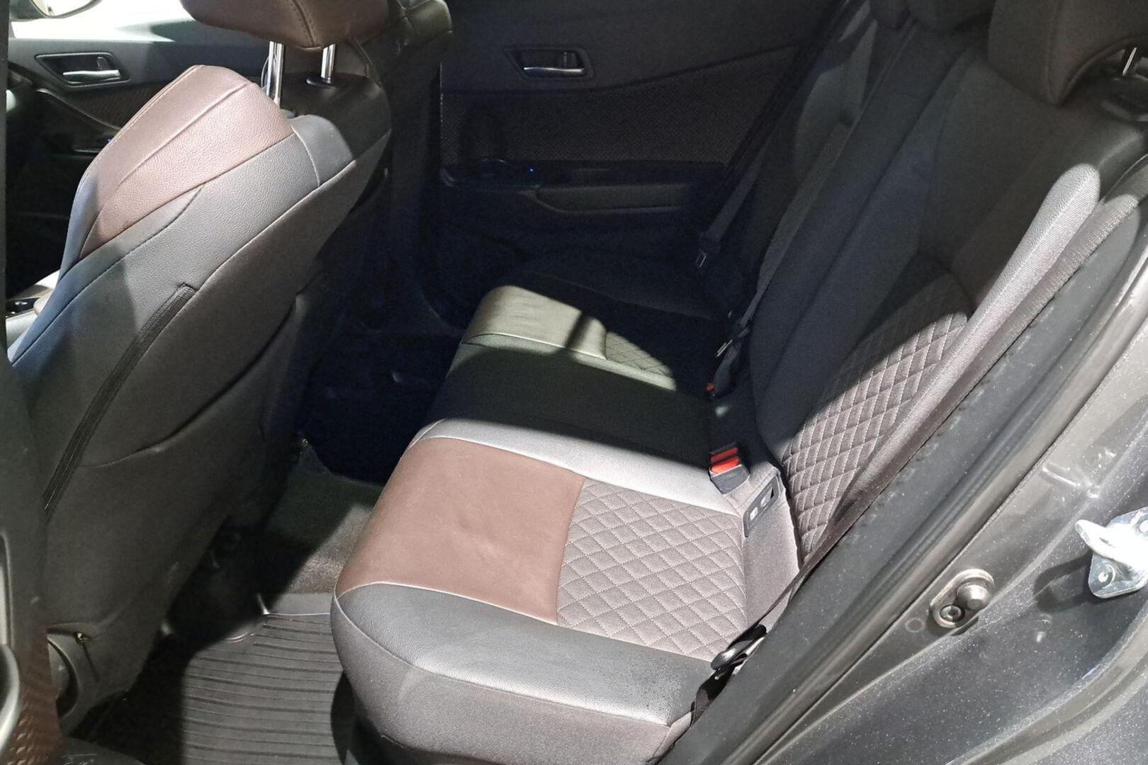 TOYOTA C-HR 2018
