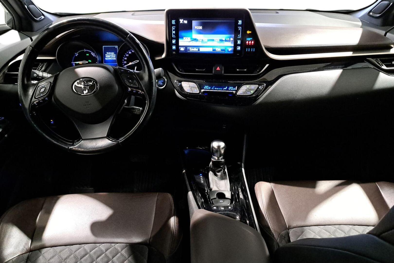 TOYOTA C-HR 2018