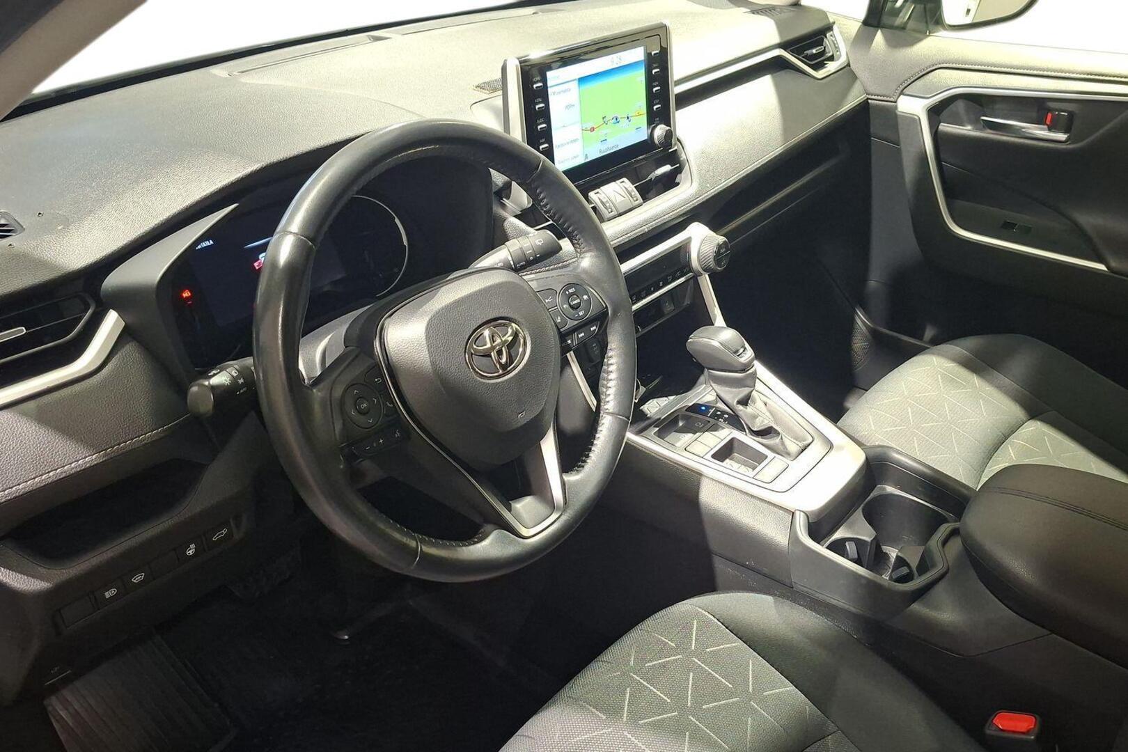 TOYOTA RAV4 2022