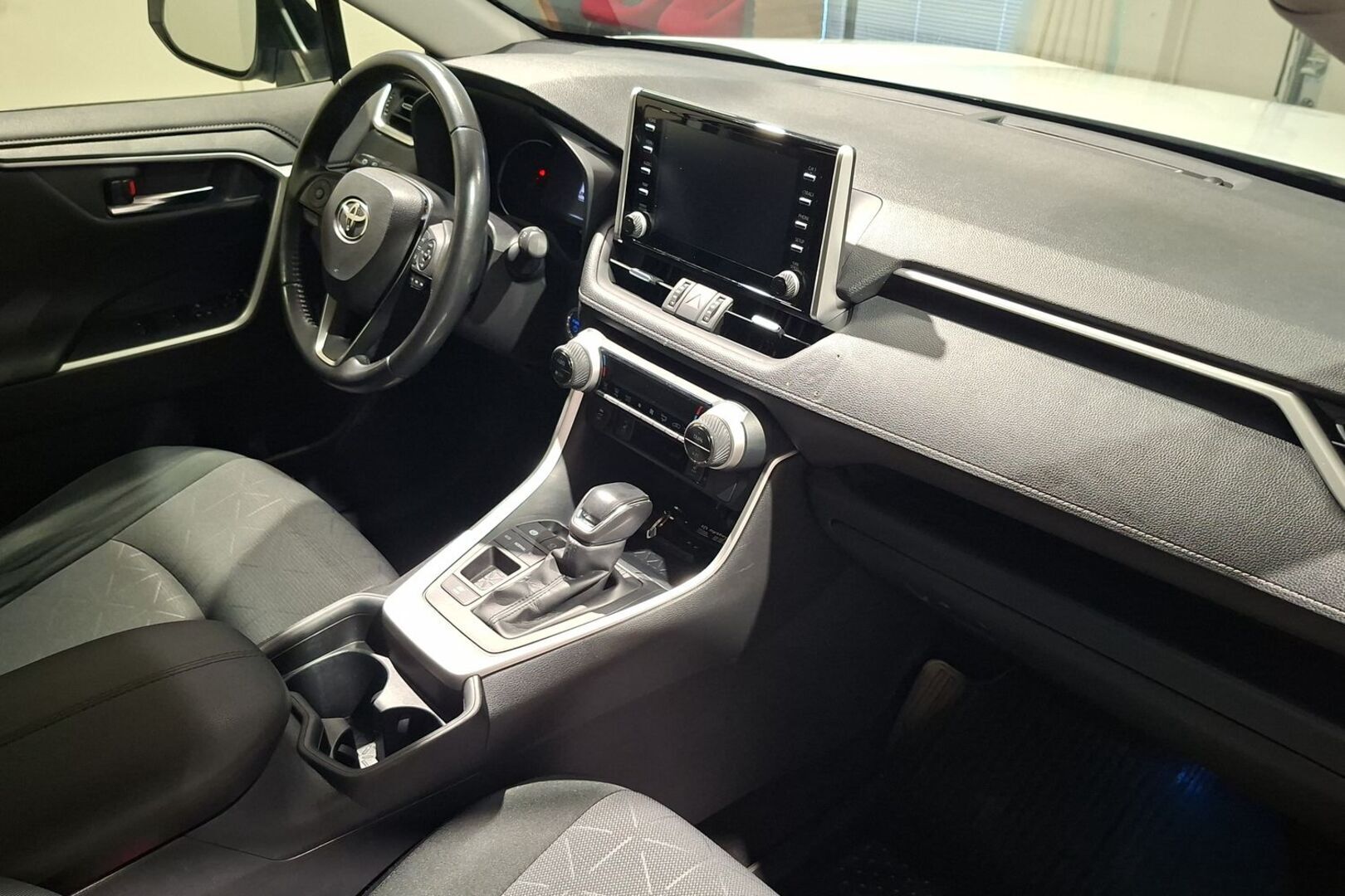TOYOTA RAV4 2022