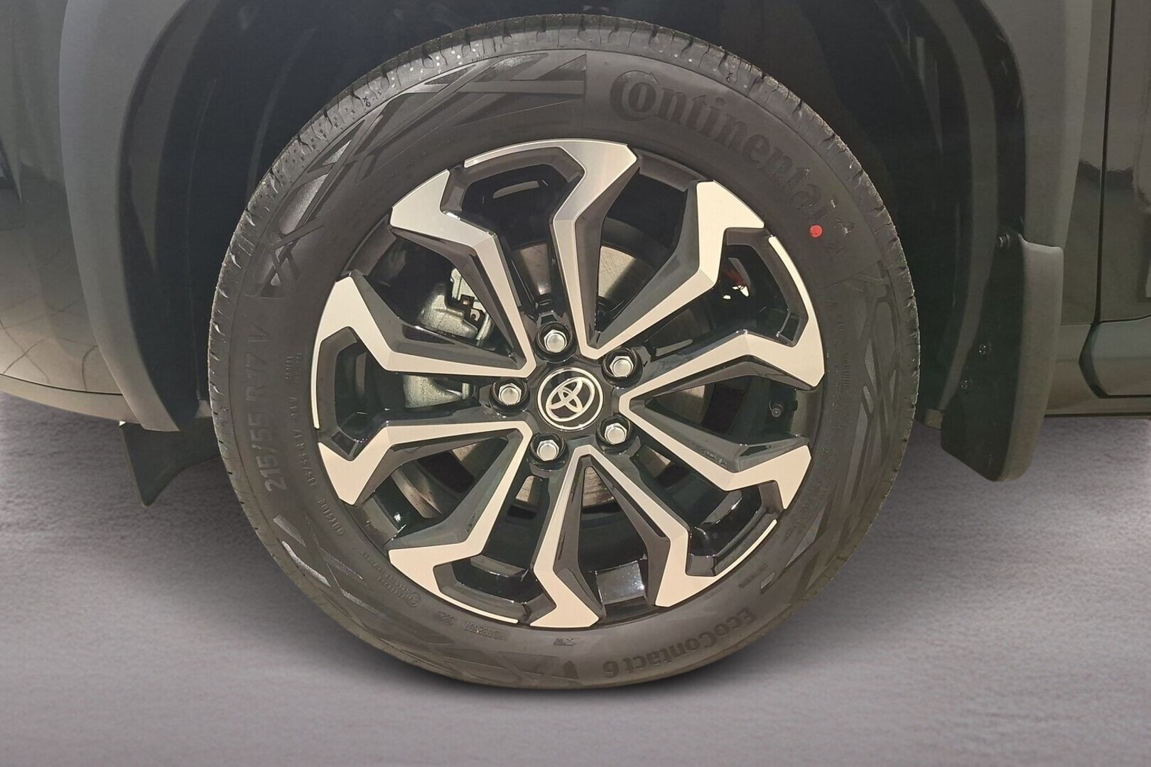 TOYOTA Yaris Cross 23