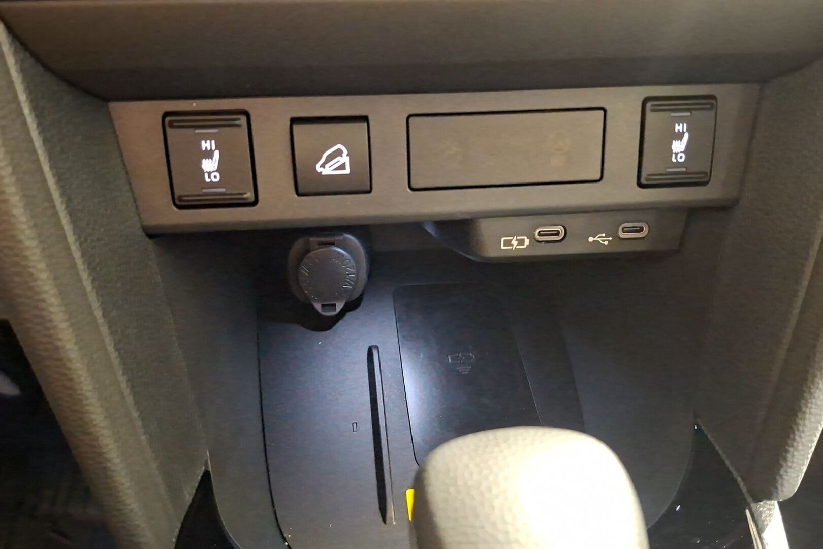 TOYOTA Yaris Cross 30