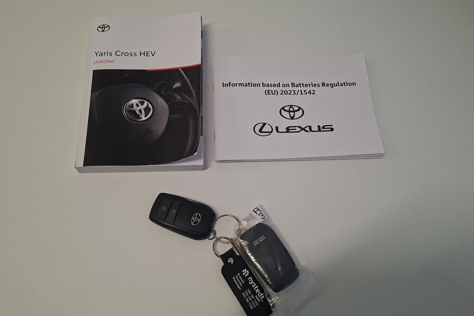 TOYOTA Yaris Cross 32