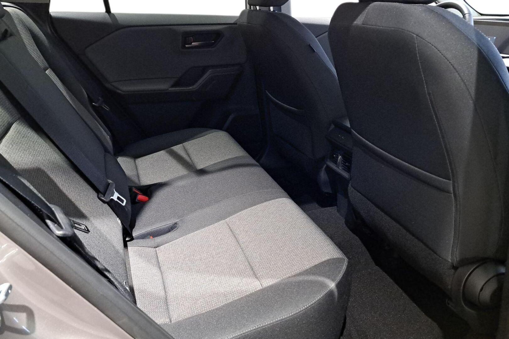 TOYOTA RAV4 PLUG-IN 2026