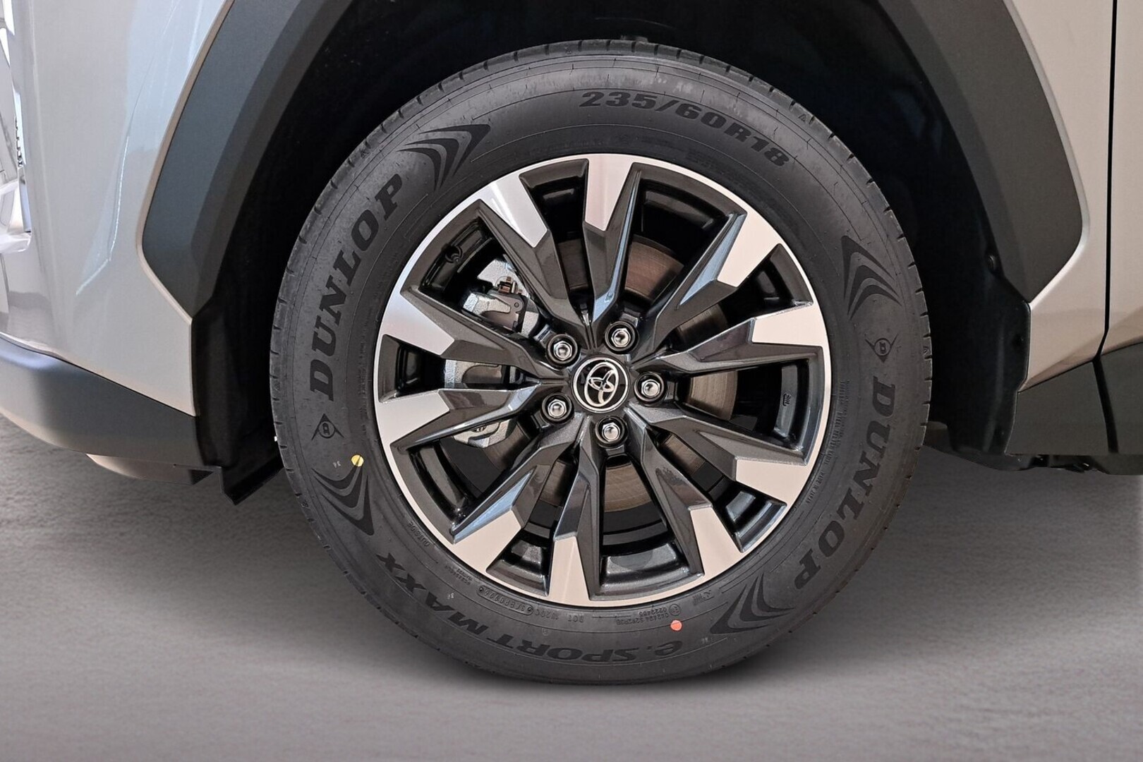 TOYOTA RAV4 PLUG-IN 2026