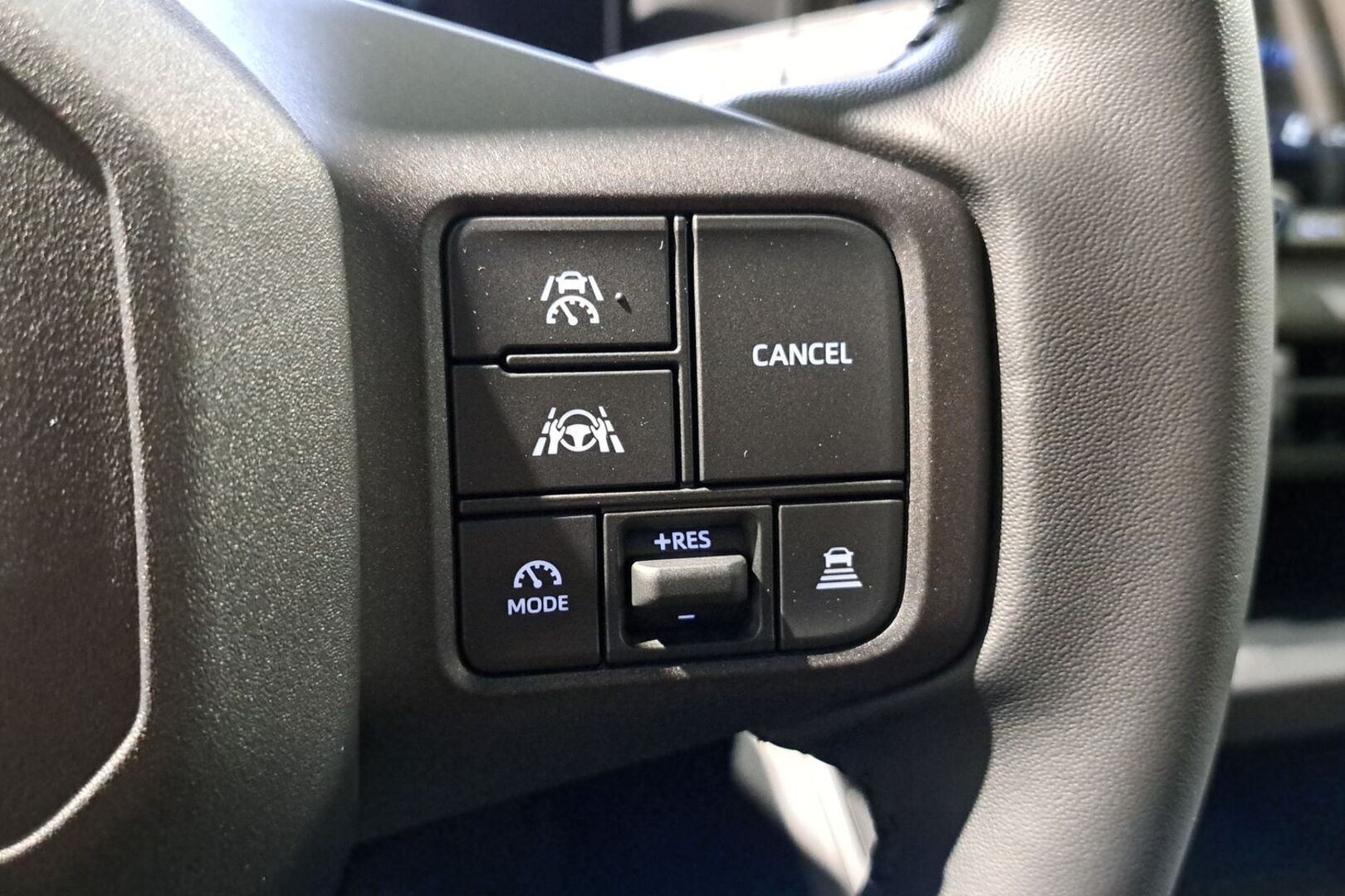 TOYOTA RAV4 PLUG-IN 2026