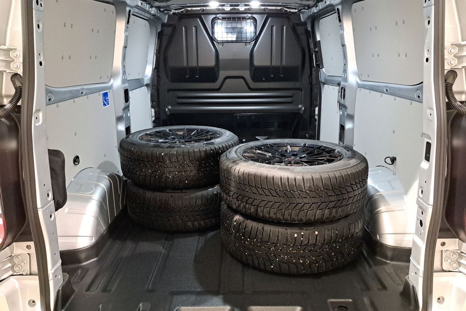 FORD Transit Custom 2025